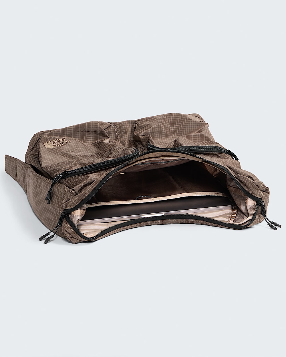Never Stop Tote TNF INT