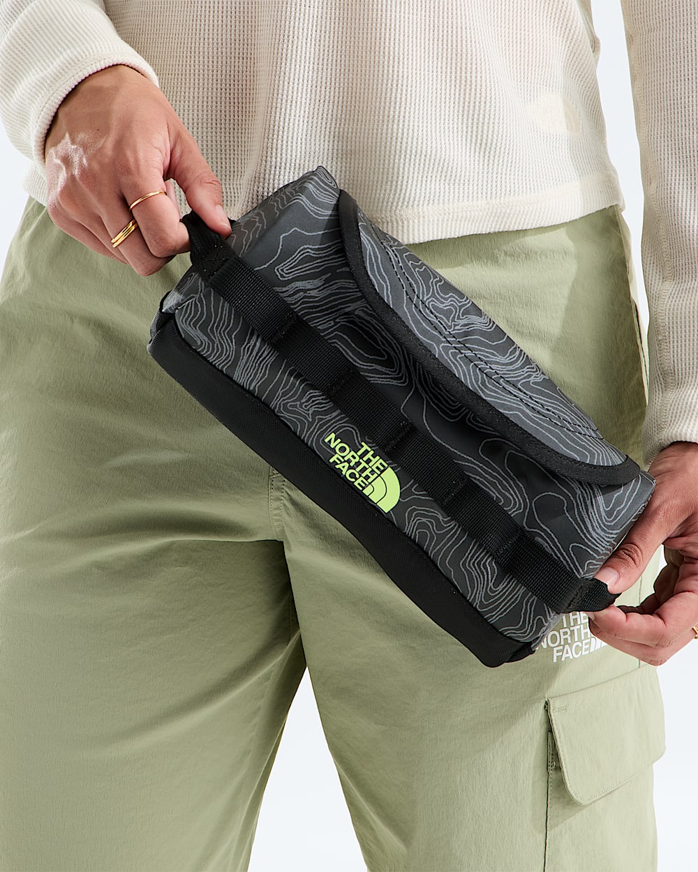 Base Camp Travel CanisterS TNF MODELBACK