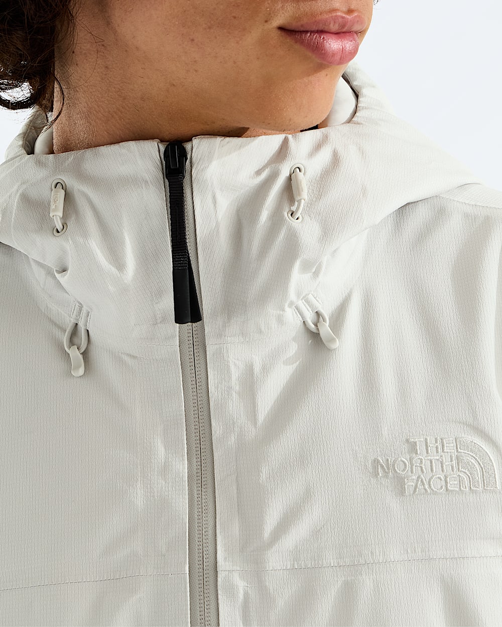 Mens TNF Range Lightweight Hooded Jacket TNF MODELCLOSE1