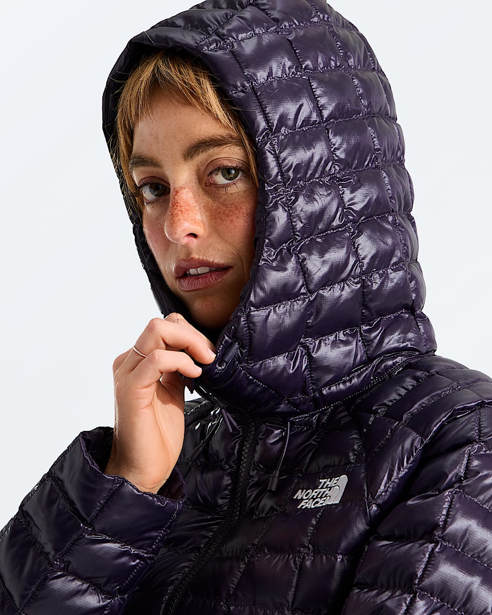 Womens THERMOBALL Hooded Parka TNF MODELHOOD2