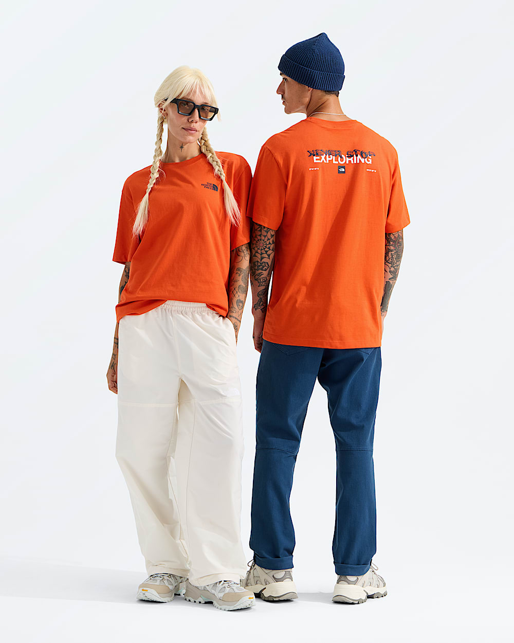 Unisex Distort Logo Relaxed ShortSleeve Tee TNF Main