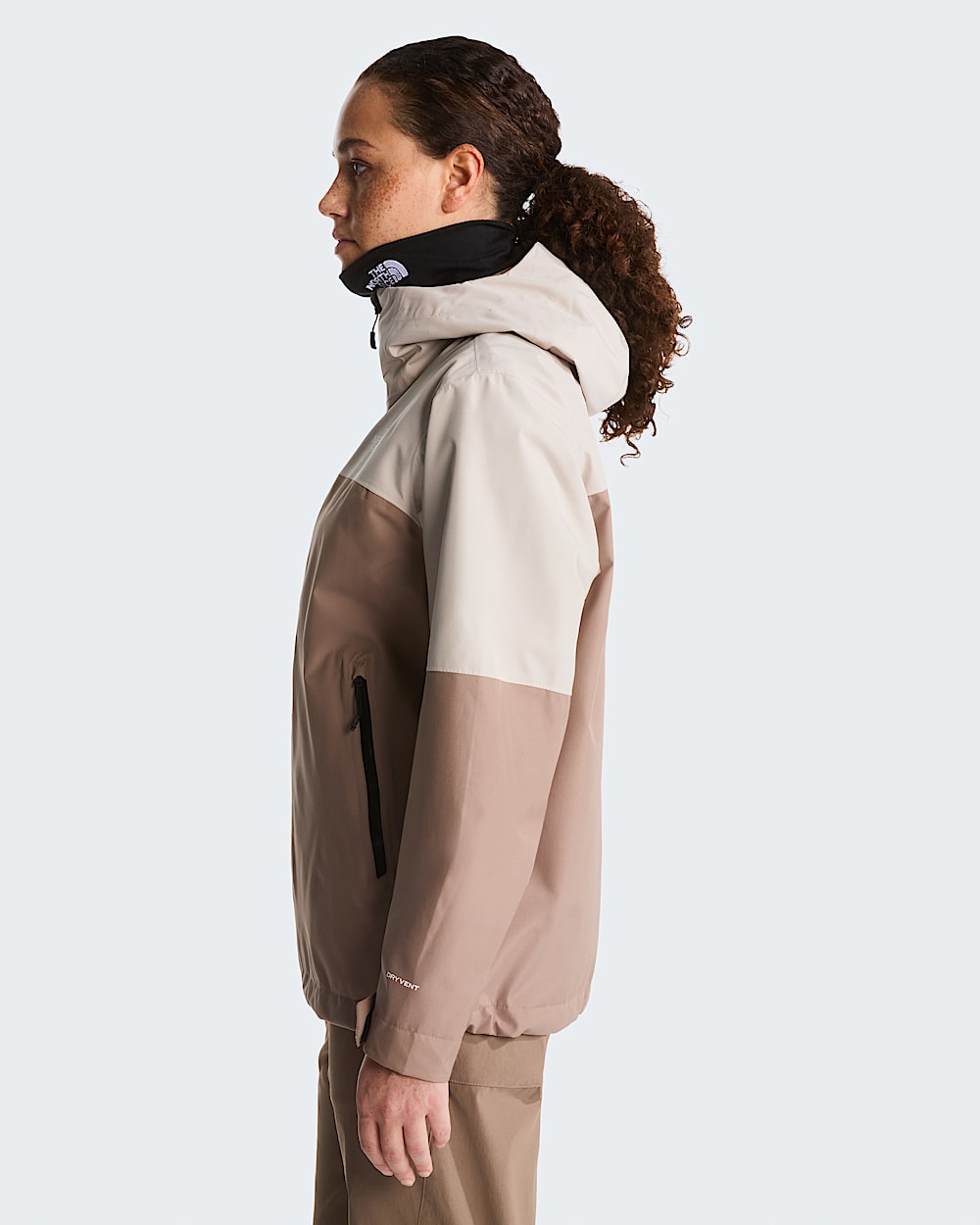 Womens DRYVENT ZipIn Jacket TNF MODEL34