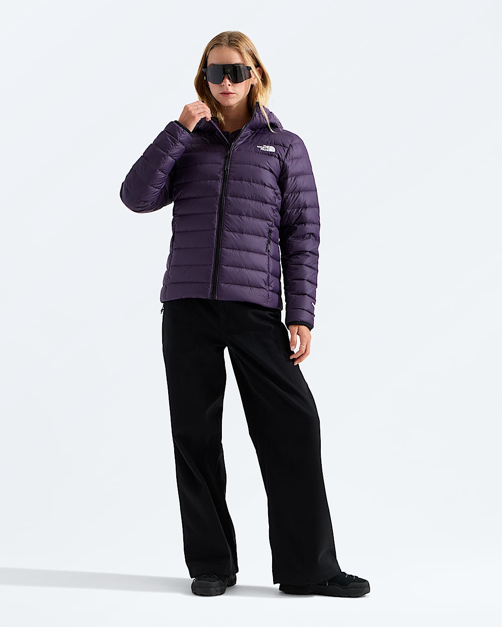 Womens Classic Down Hooded Jacket TNF HERO2