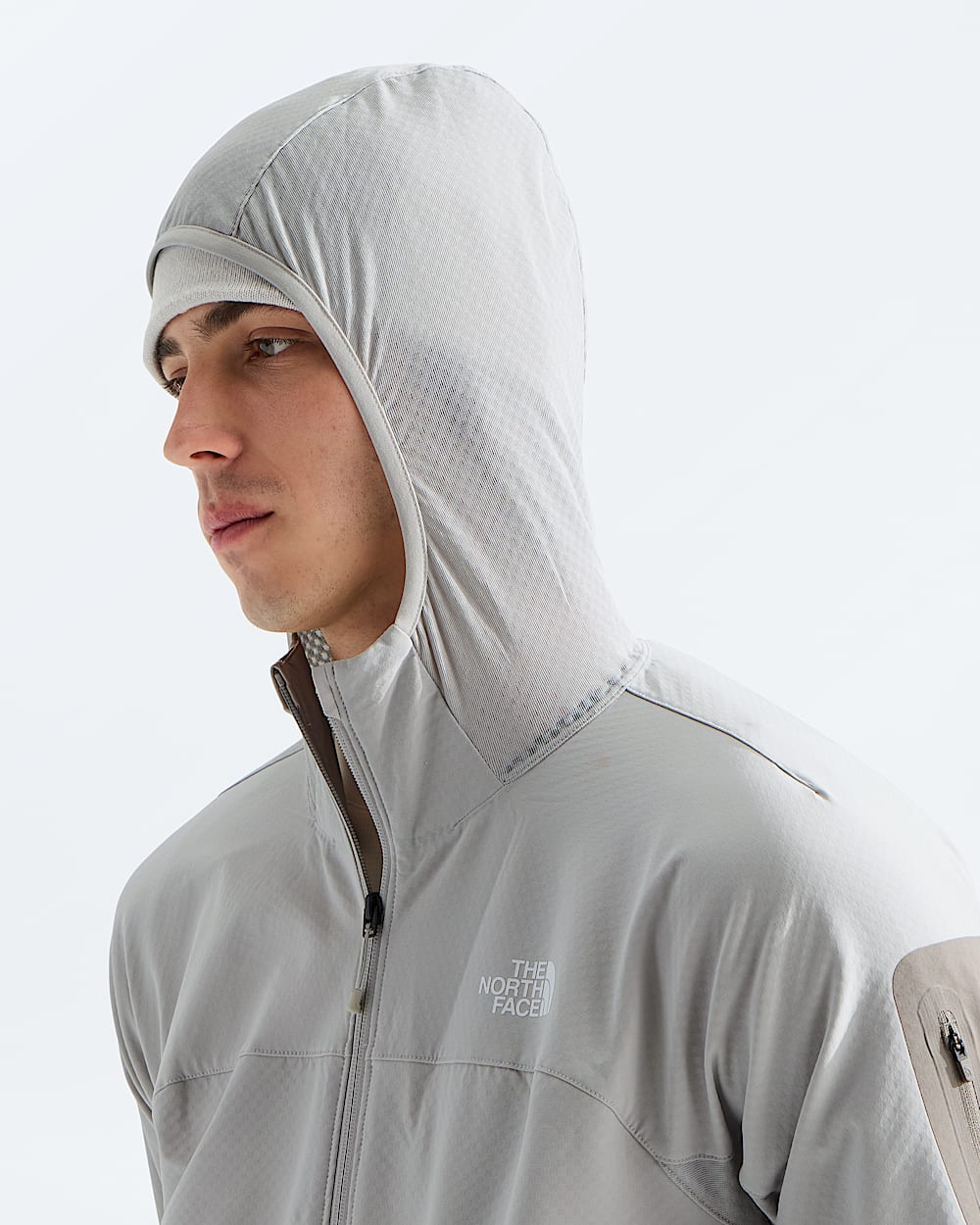 Mens Tek Approach FUTUREFLEECE Hooded Jacket TNF MODELHOOD2