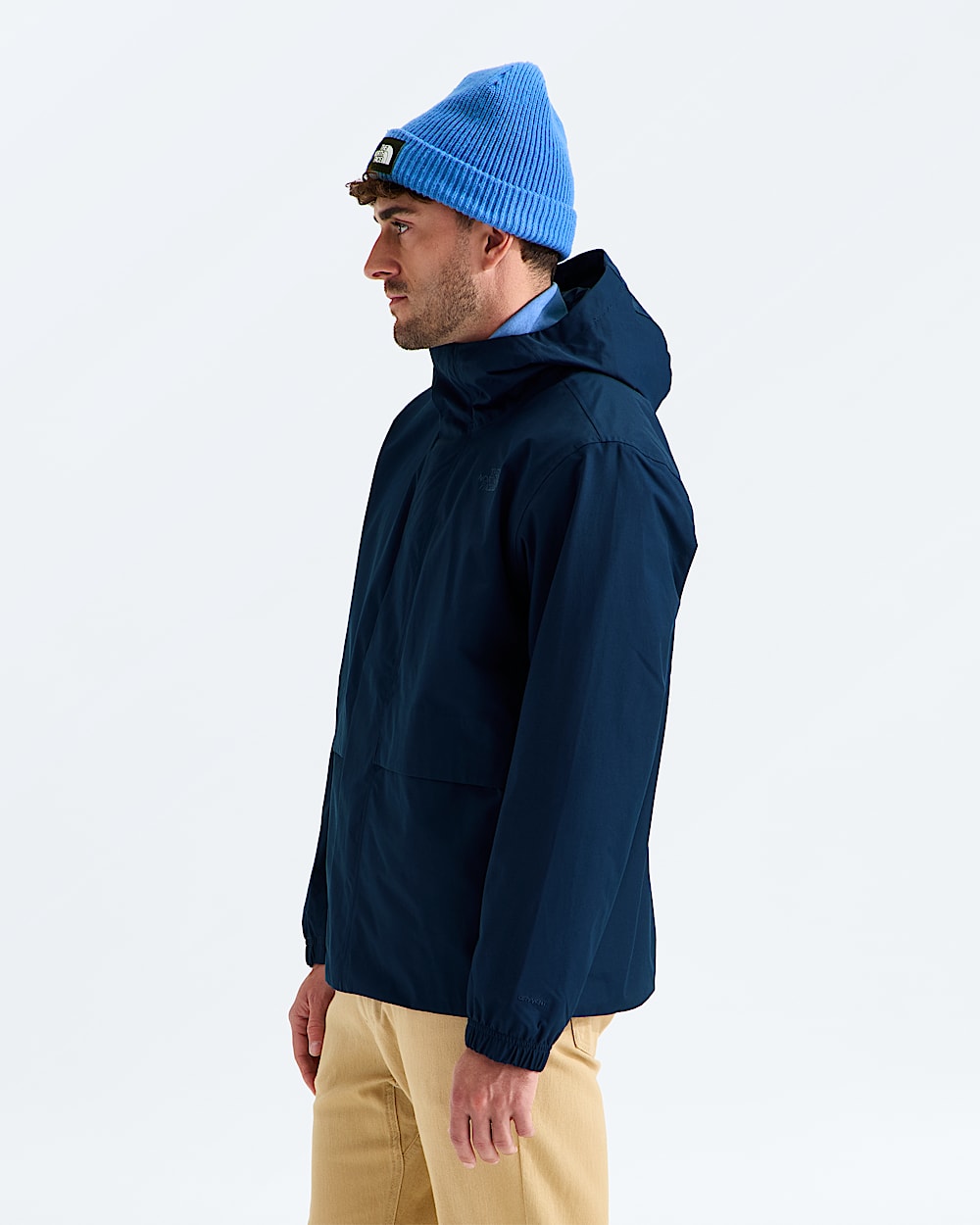 Mens DRYVENT Field Jacket TNF MODEL34