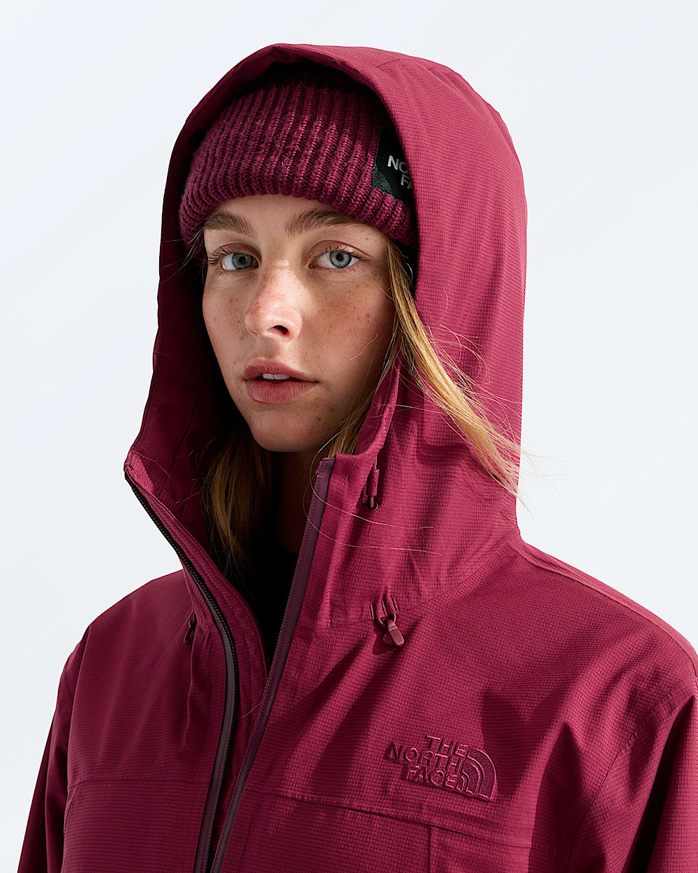 Womens TNF Range Lightweight Hooded Parka TNF MODELHOOD2
