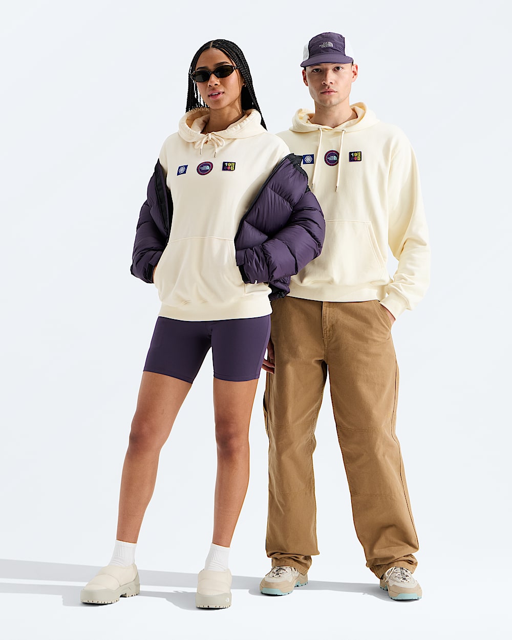 Chandail  capuchon dcontract Explorer Badges unisexe imprim TNF HERO