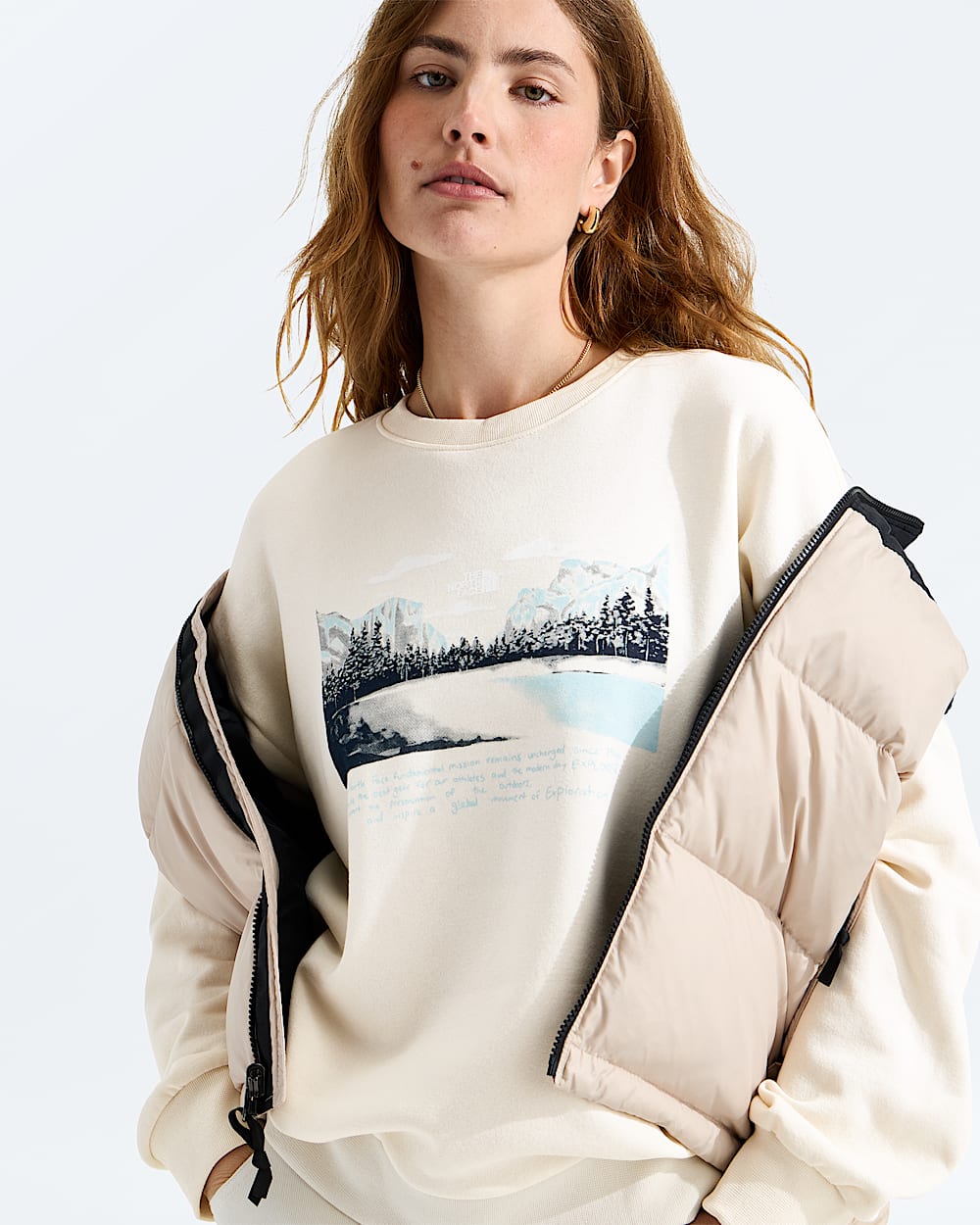 Womens Evolution Mountain Oasis Oversize Crew TNF HERO2