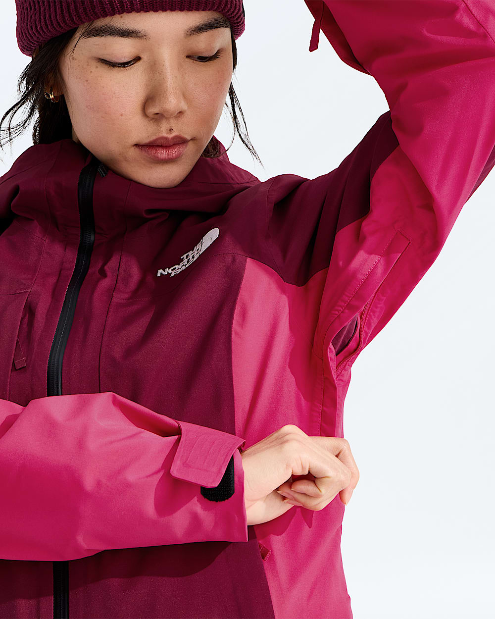 Womens Mount Bre Jacket TNF MODELALT2