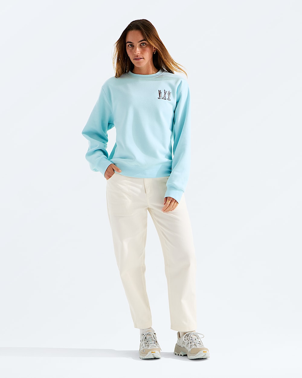 Womens Essential Ski Embro Relaxed Crew TNF HERO2