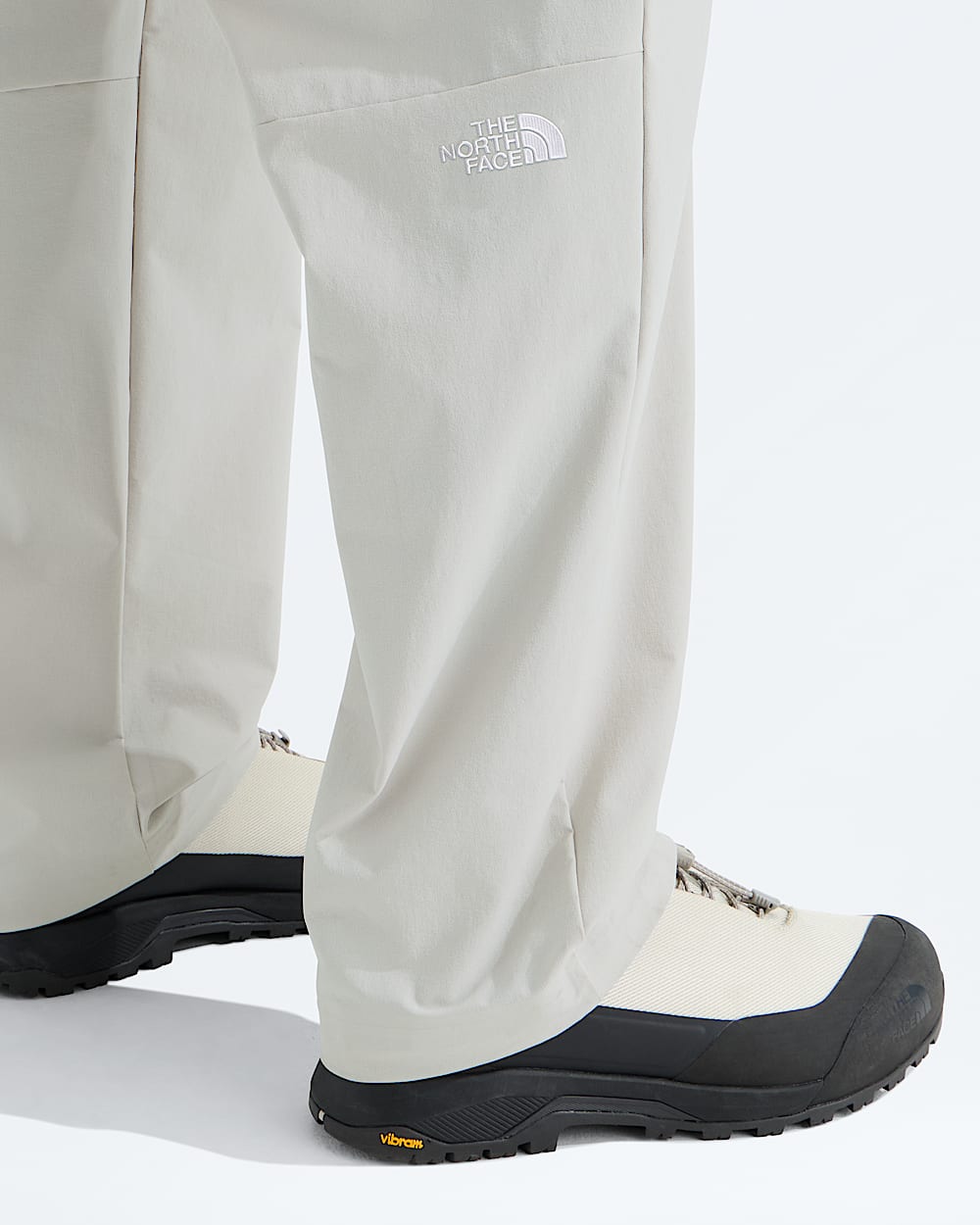 Mens TNF Tech Woven Pant TNF MODELCLOSE1