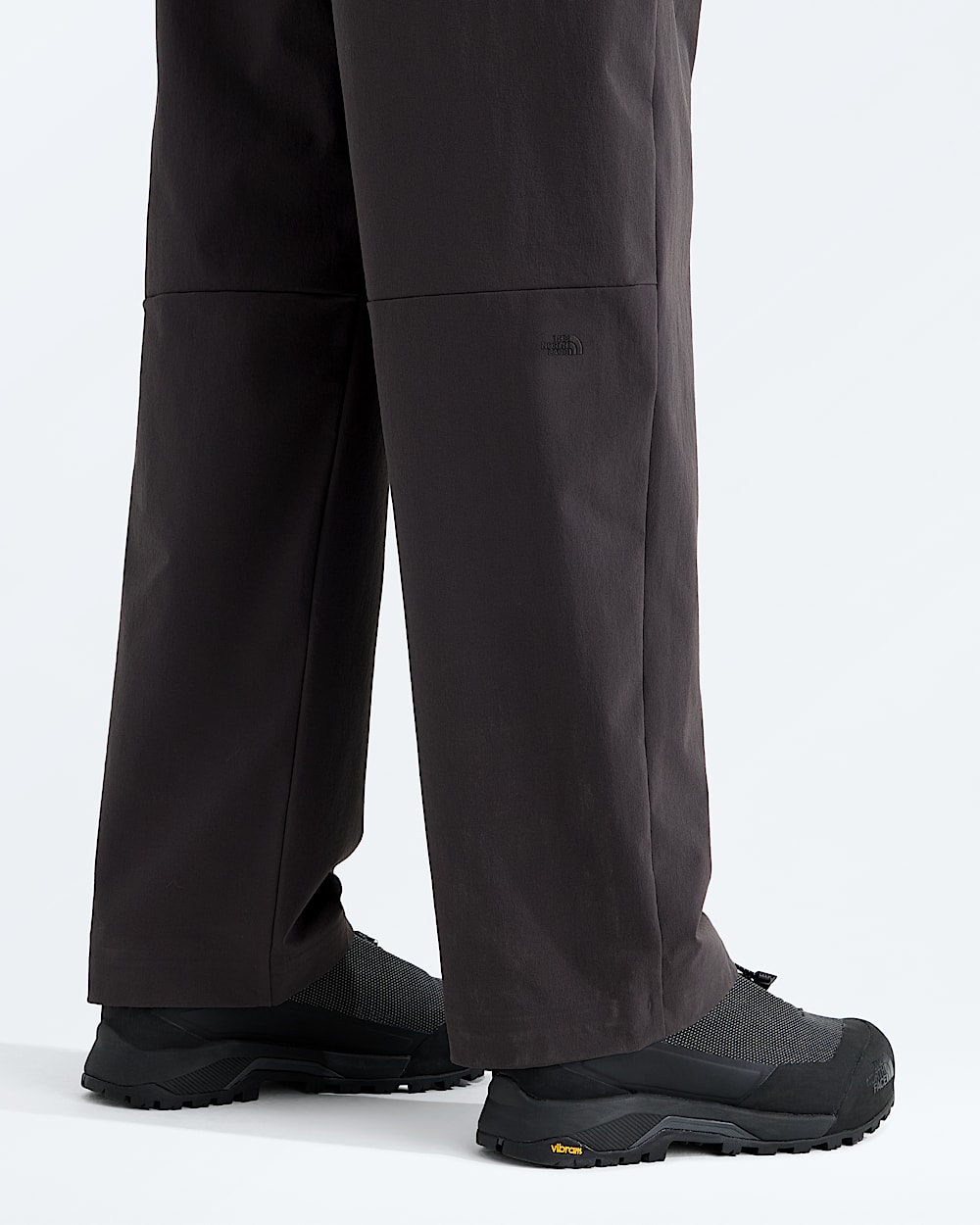 Mens TNF Tech Woven Pant TNF MODELCLOSE1