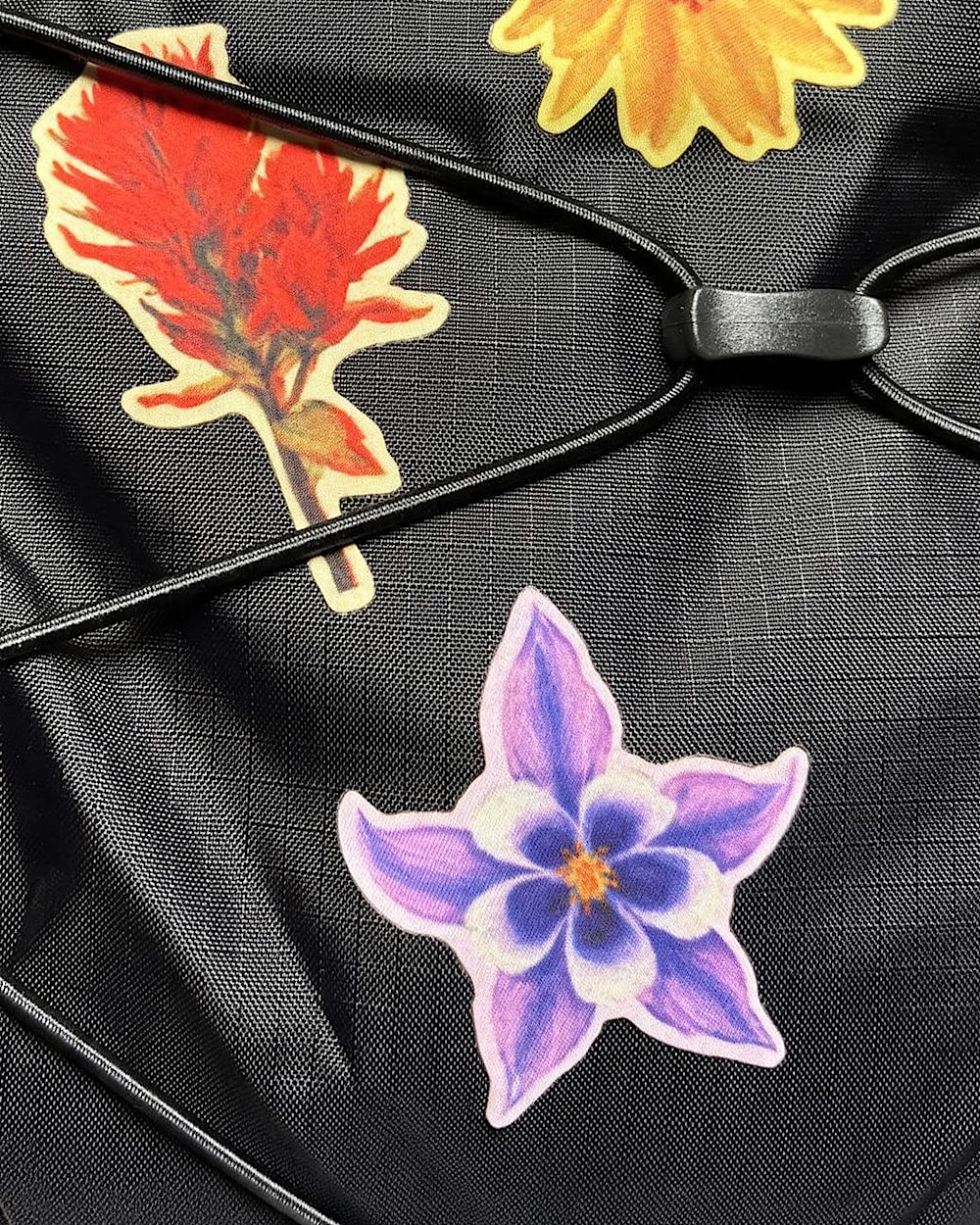 Floral Patch TNF ALT1