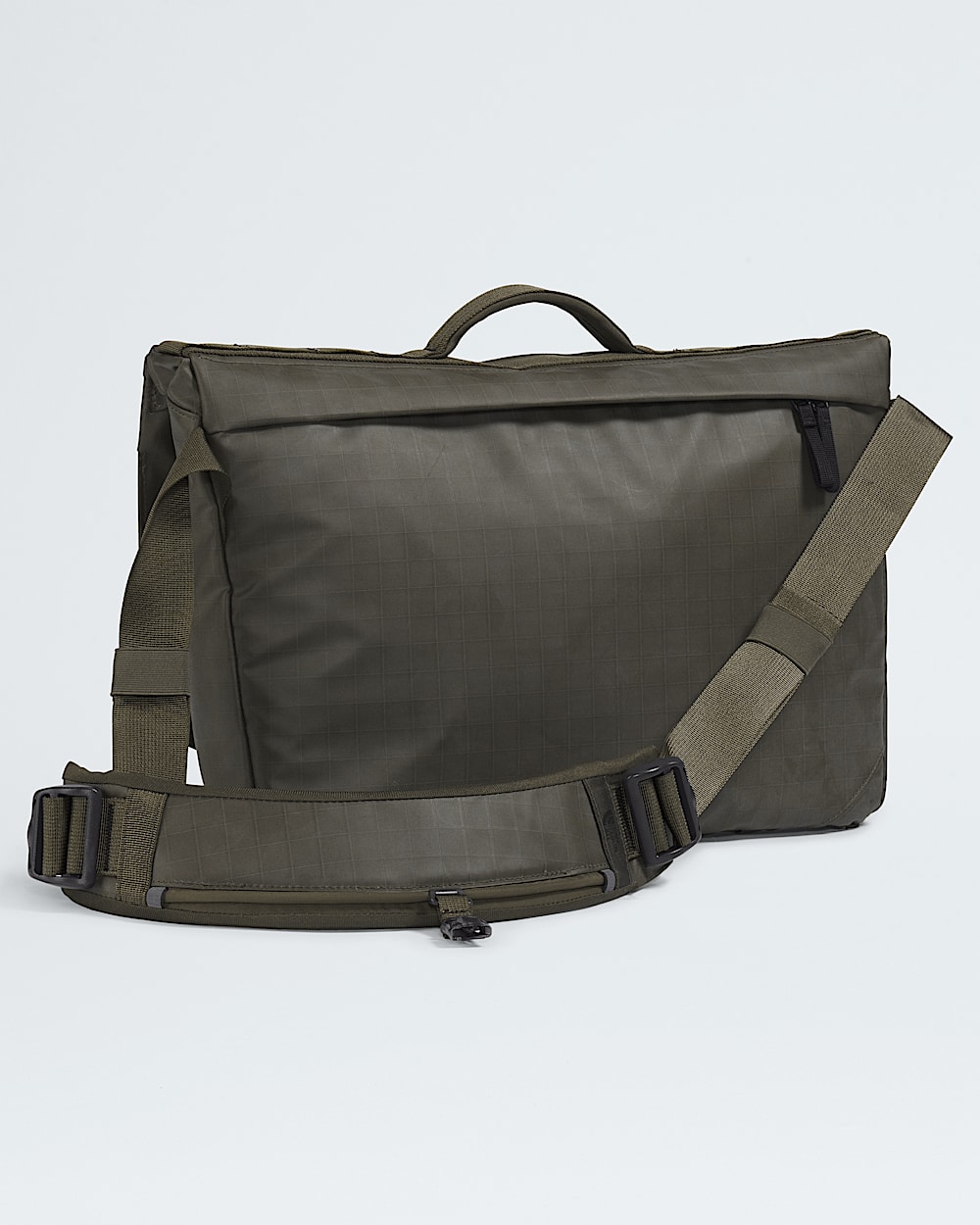 Base Camp Voyager Messenger Bag | The North Face Canada