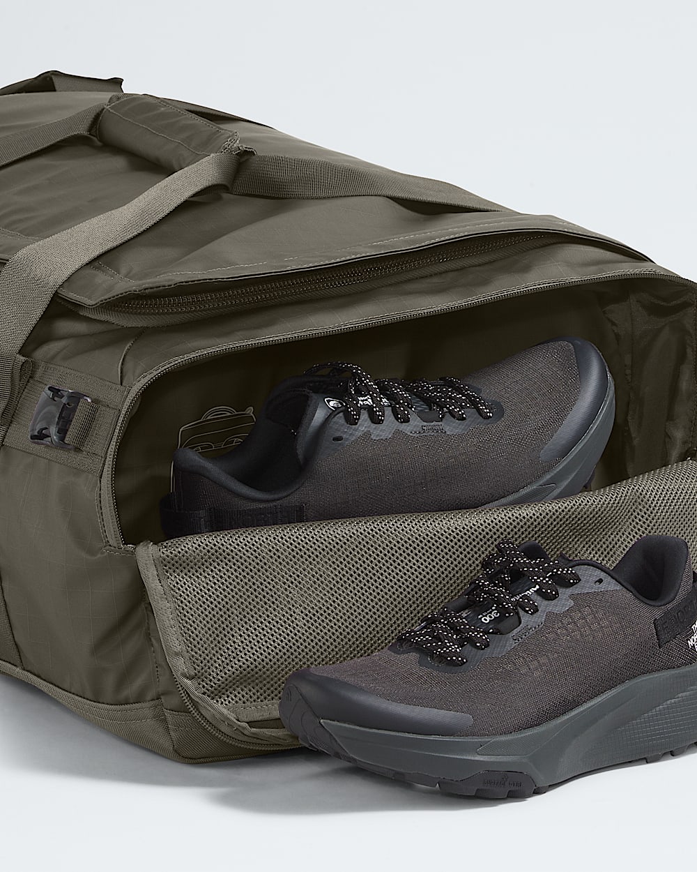 Base Camp Voyager  62L TNF ALT2