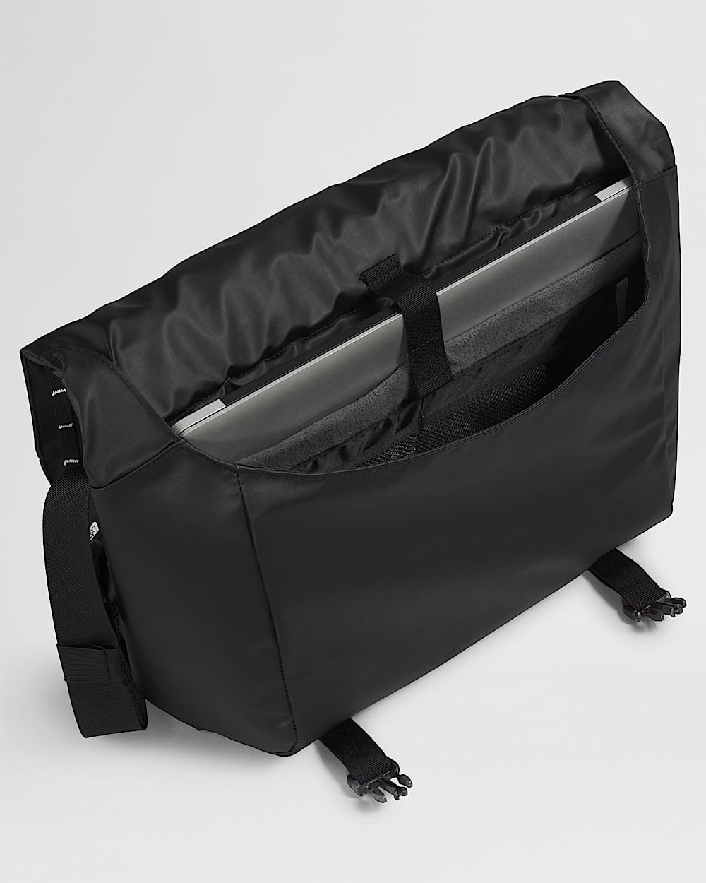 Base Camp Voyager Messenger Bag | The North Face
