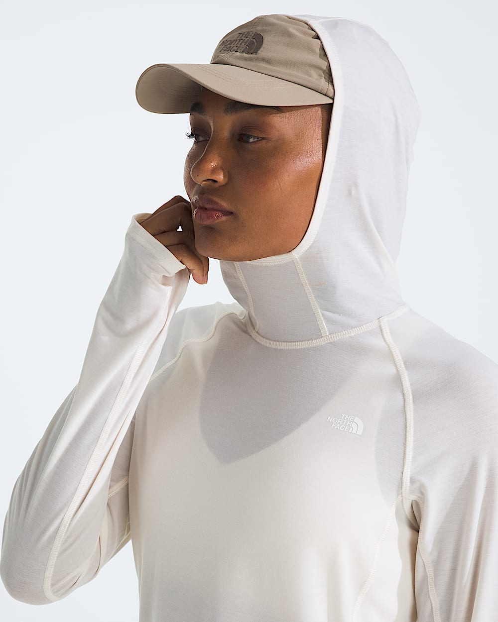 Womens Adventure Sun Hoodie TNF MODELHOOD2