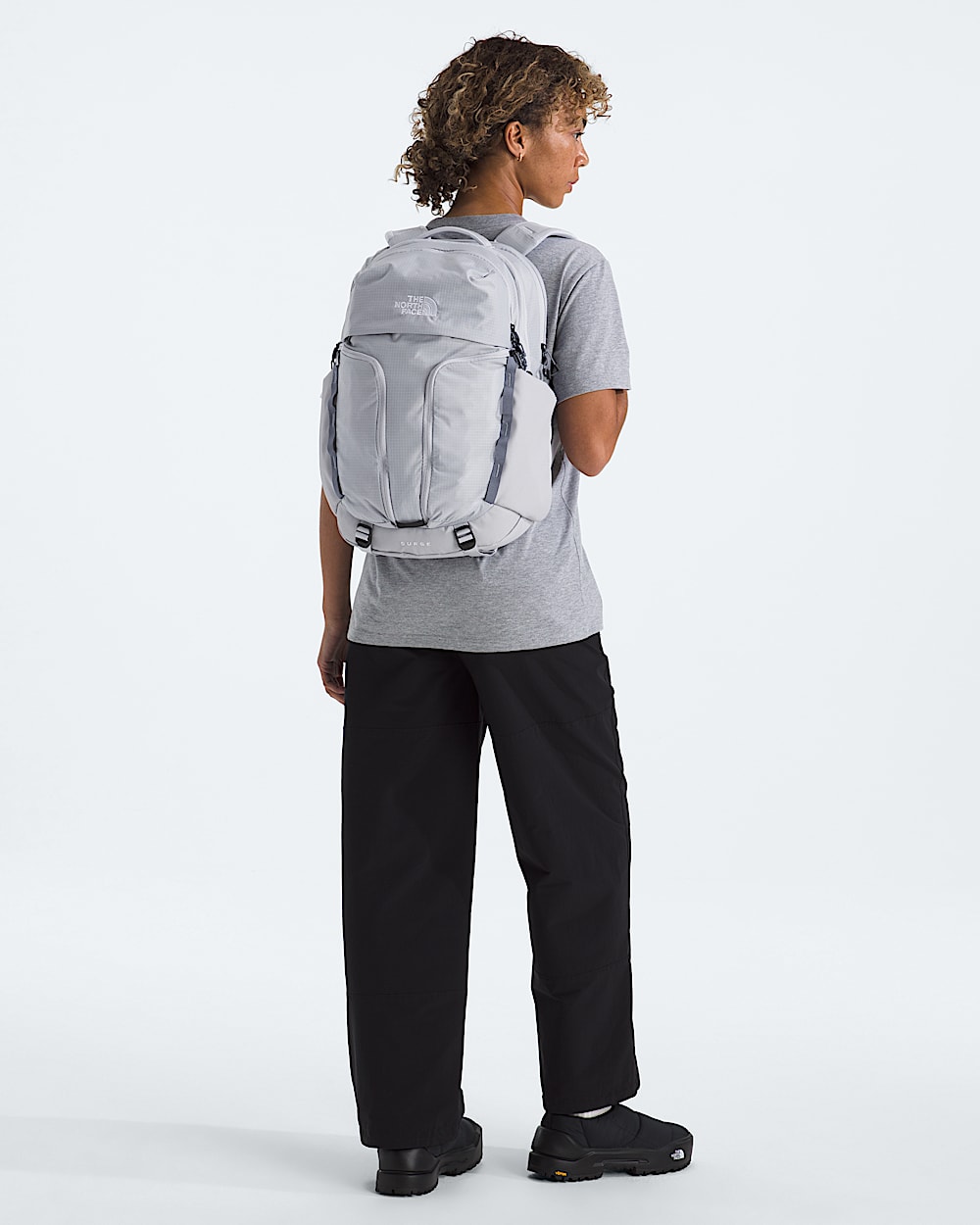 Womens Surge Backpack  31L TNF MODELBACK