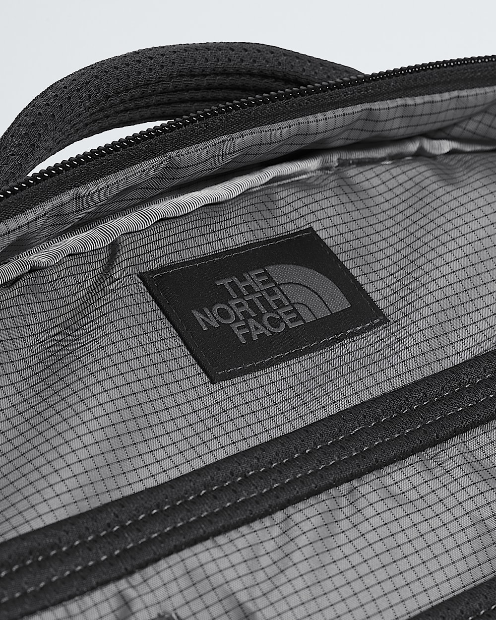 Sac de voyage Base Camp Voyager Pro TNF ALT1