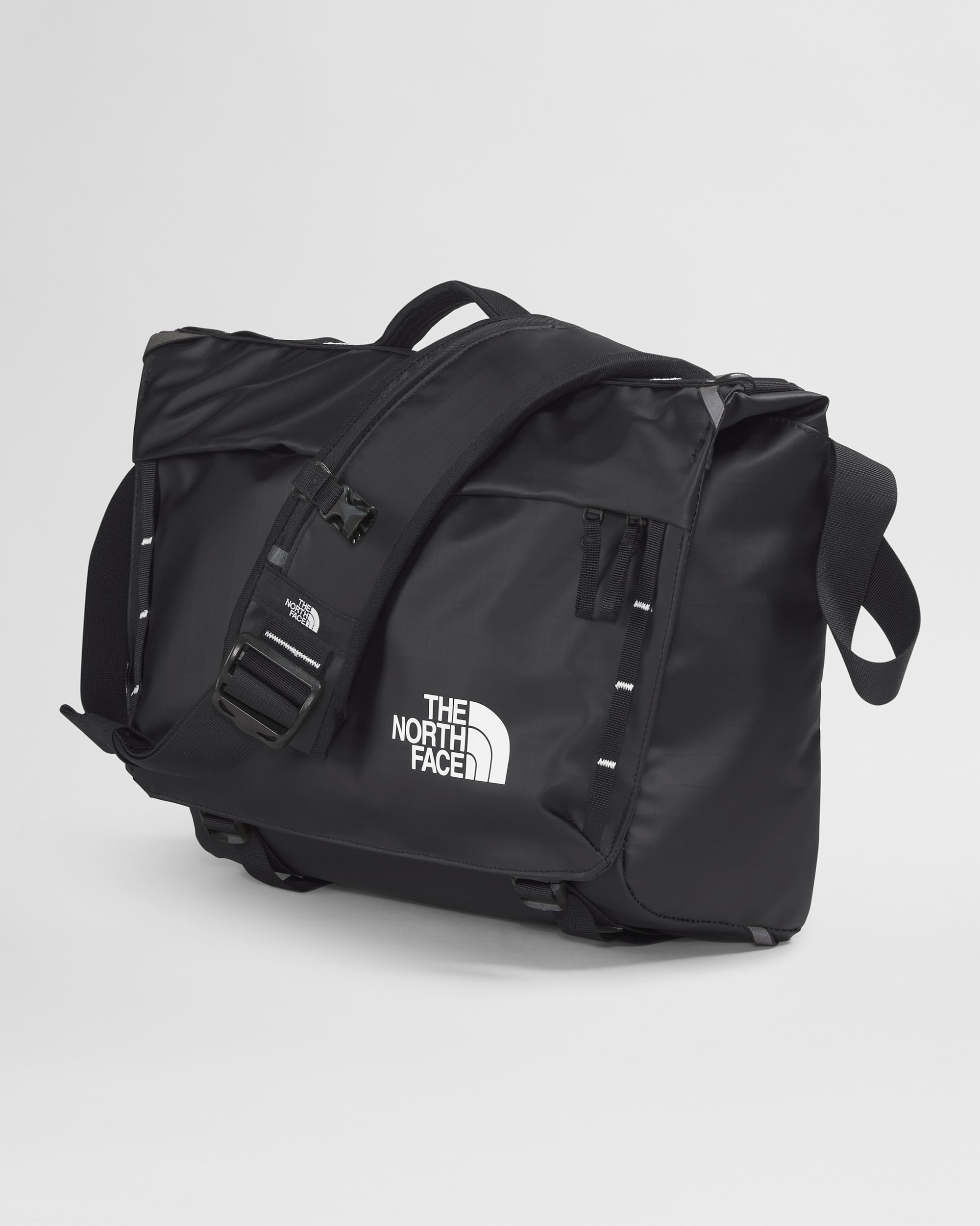 Base Camp Voyager Messenger Bag | The North Face