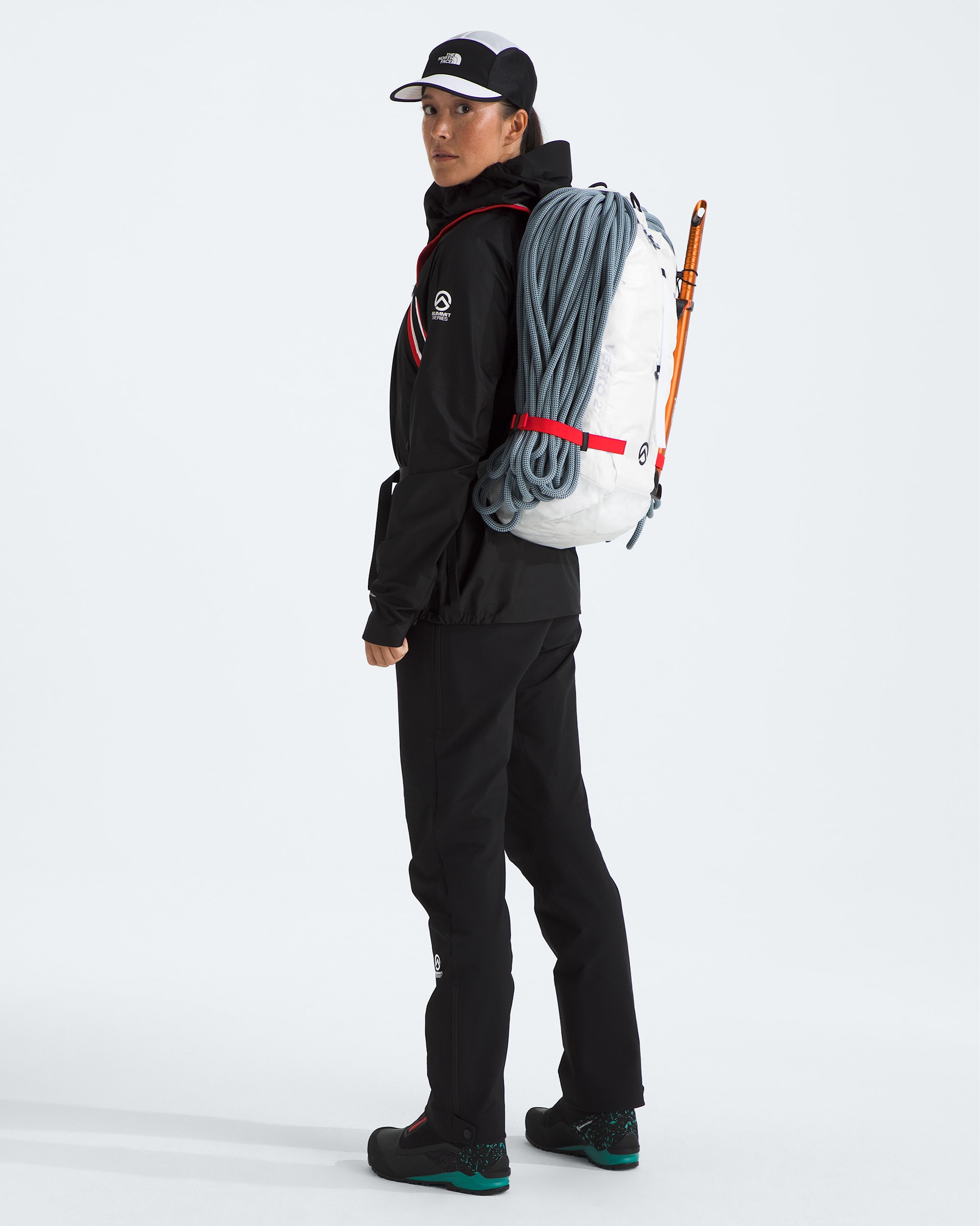 Summit Series Verto 27 Backpack | The North Face Canada