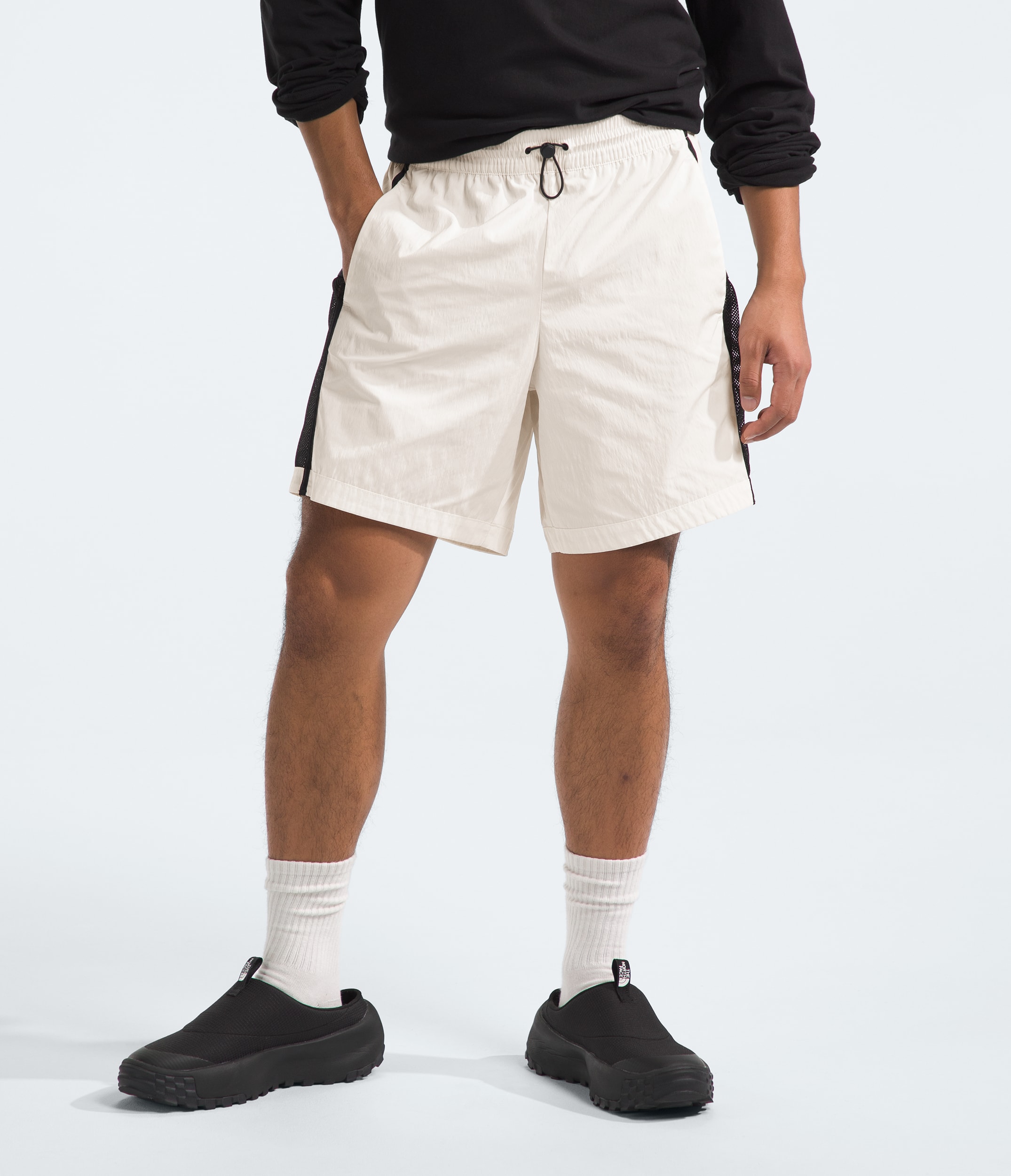 Mens 2000 Mountain Light Wind Shorts TNF Main