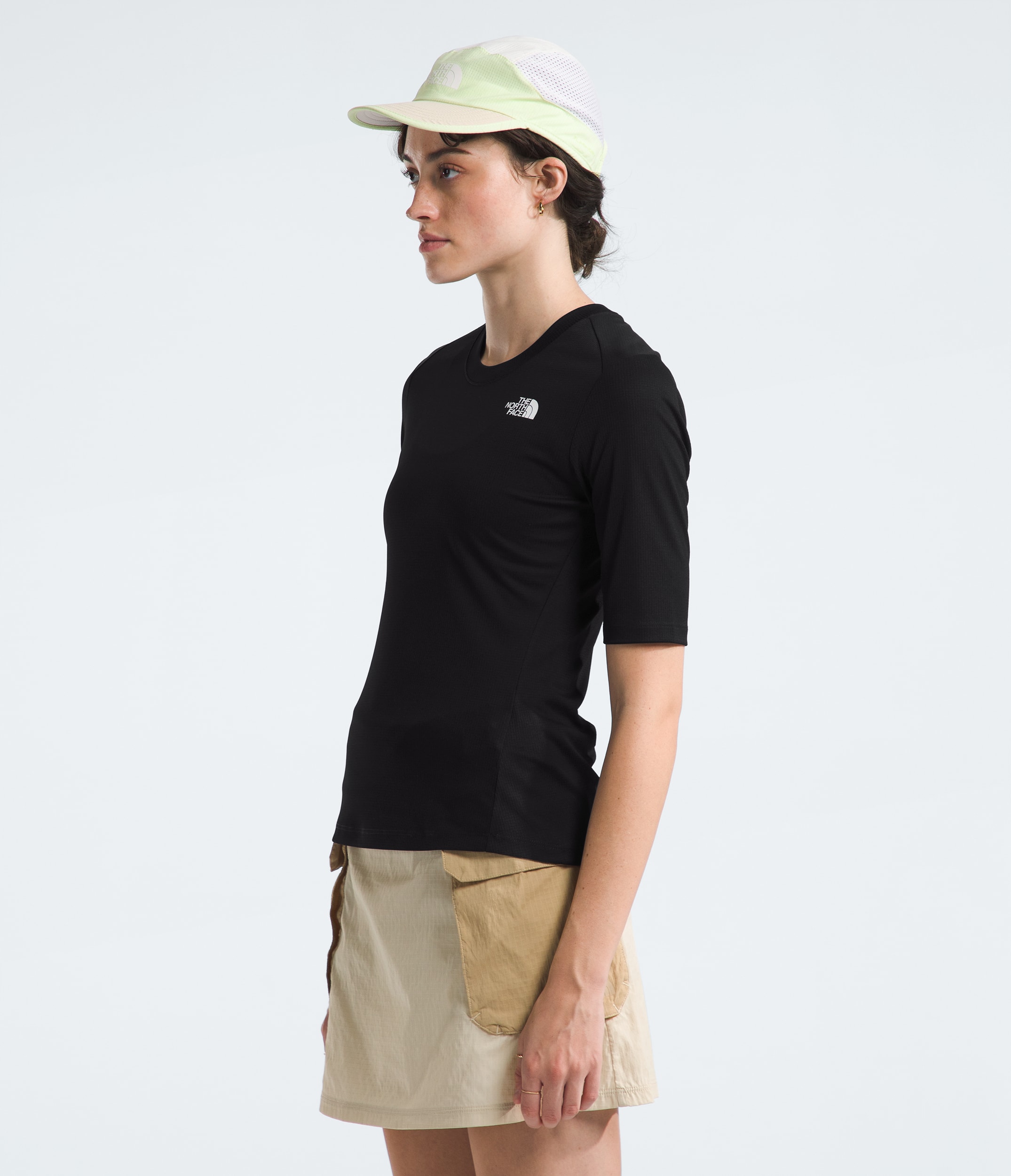Womens LIGHTRANGE Shadow ShortSleeve  TNF MODEL34