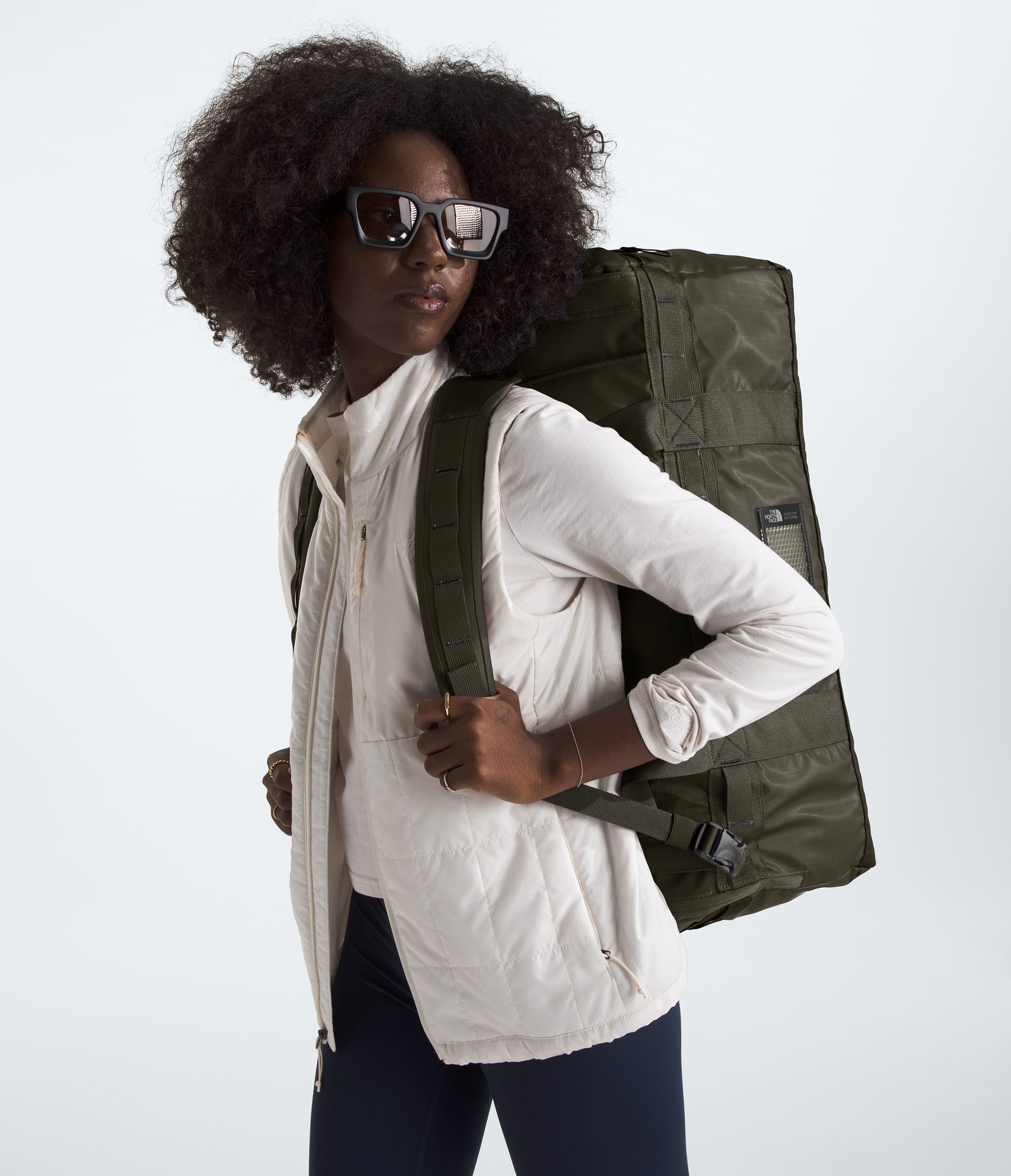 Base Camp Voyager  62L TNF MODELBACK