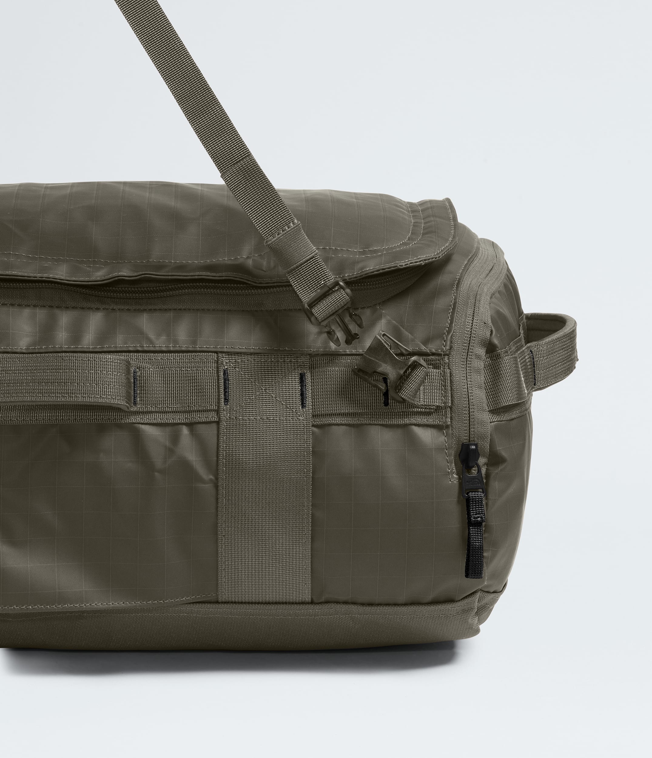 Base Camp Voyager Duffel32L TNF ALT3