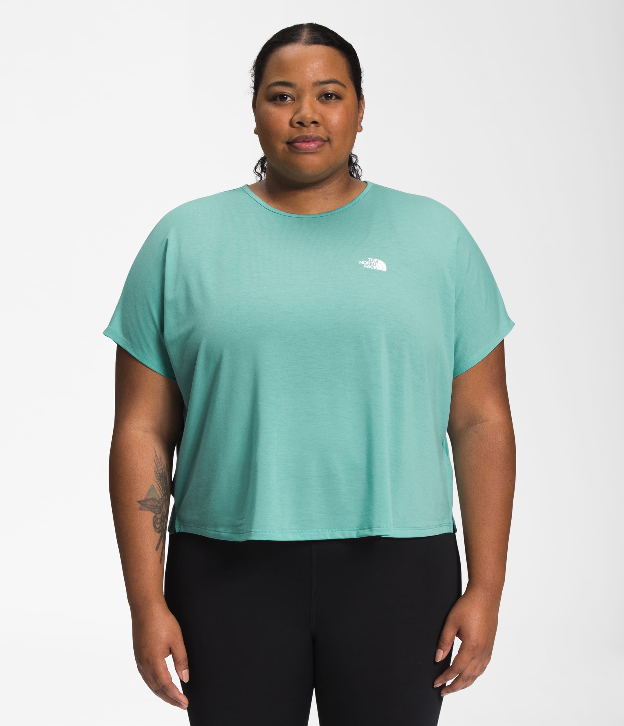 Womens Plus Wander Crossback ShortSleeve TNF Main