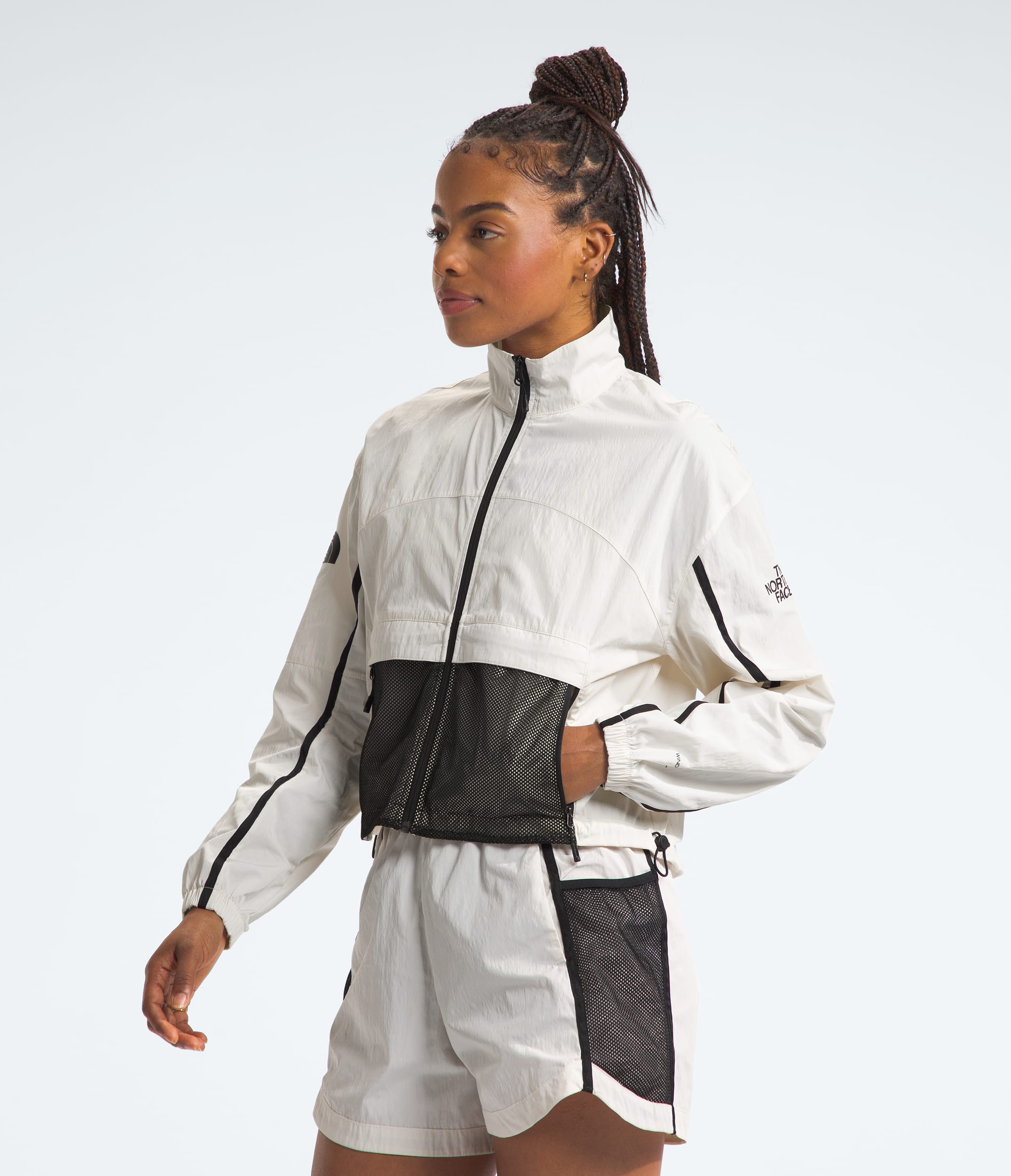 Womens 2000 Mountain Light Wind Jacket TNF MODEL34