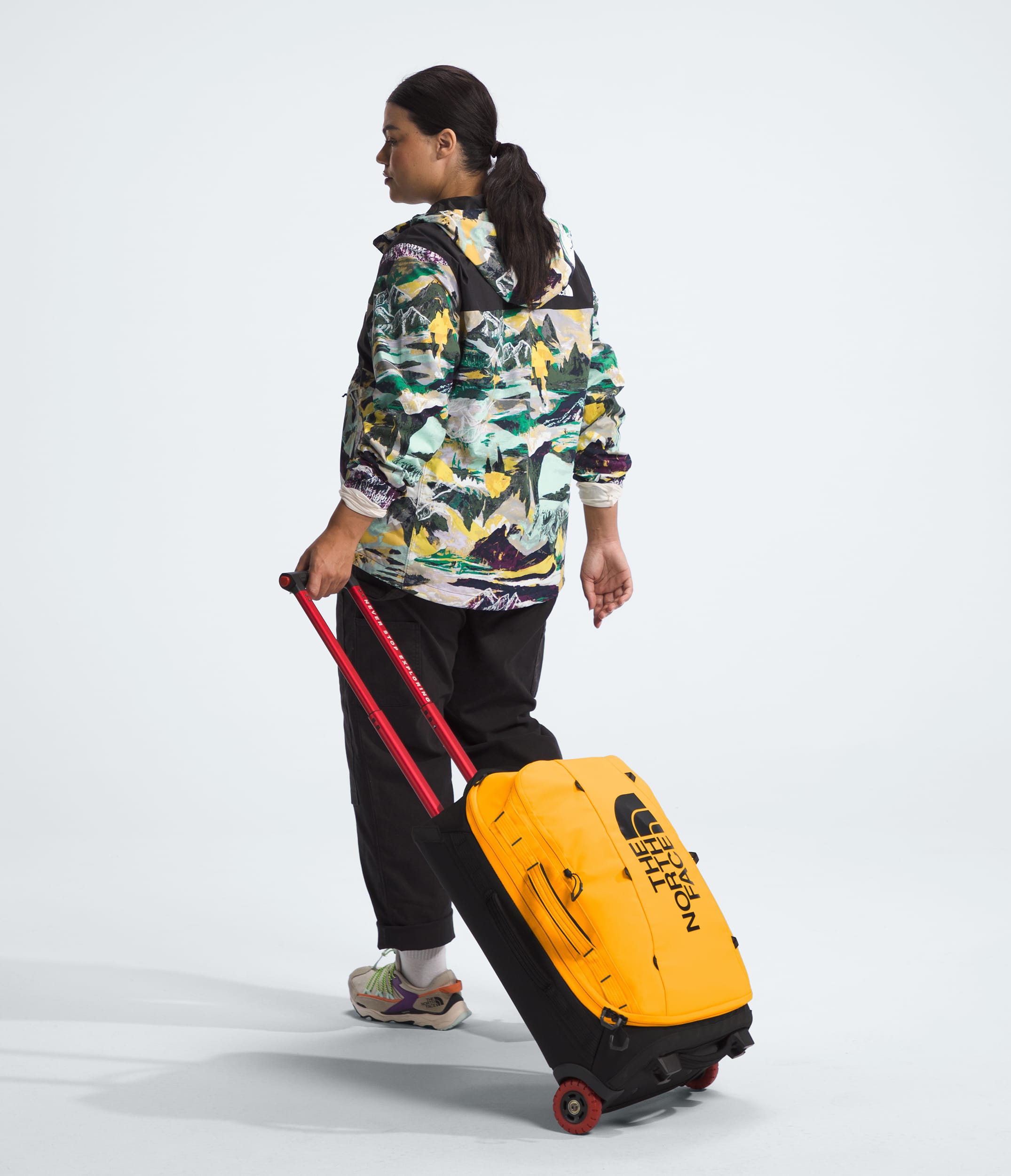 Base Camp Rolling Thunder22 TNF Summit GoldTNF Black MODELBACK