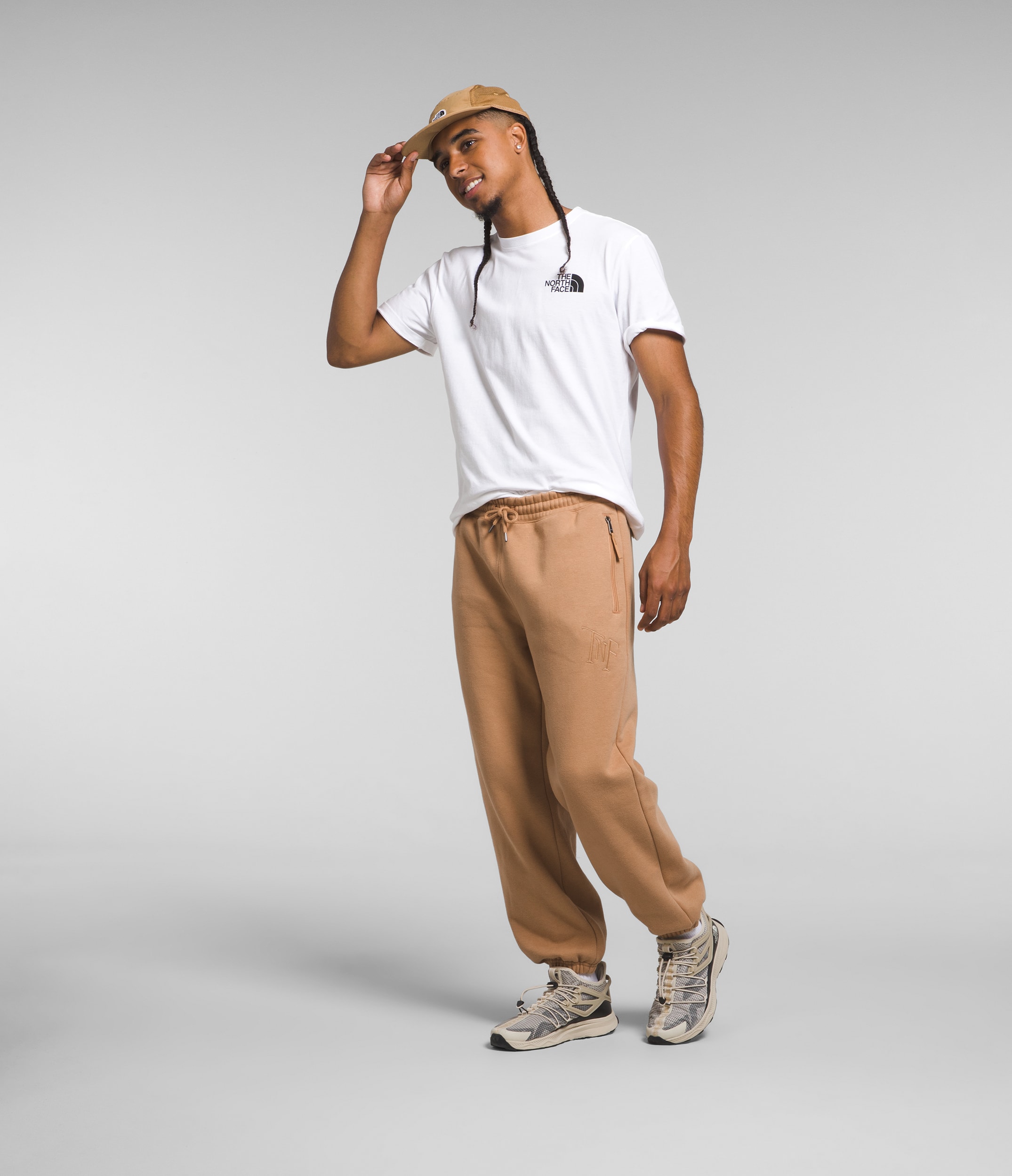 Mens Heavyweight Relaxed Fit Sweatpants TNF MODEL34