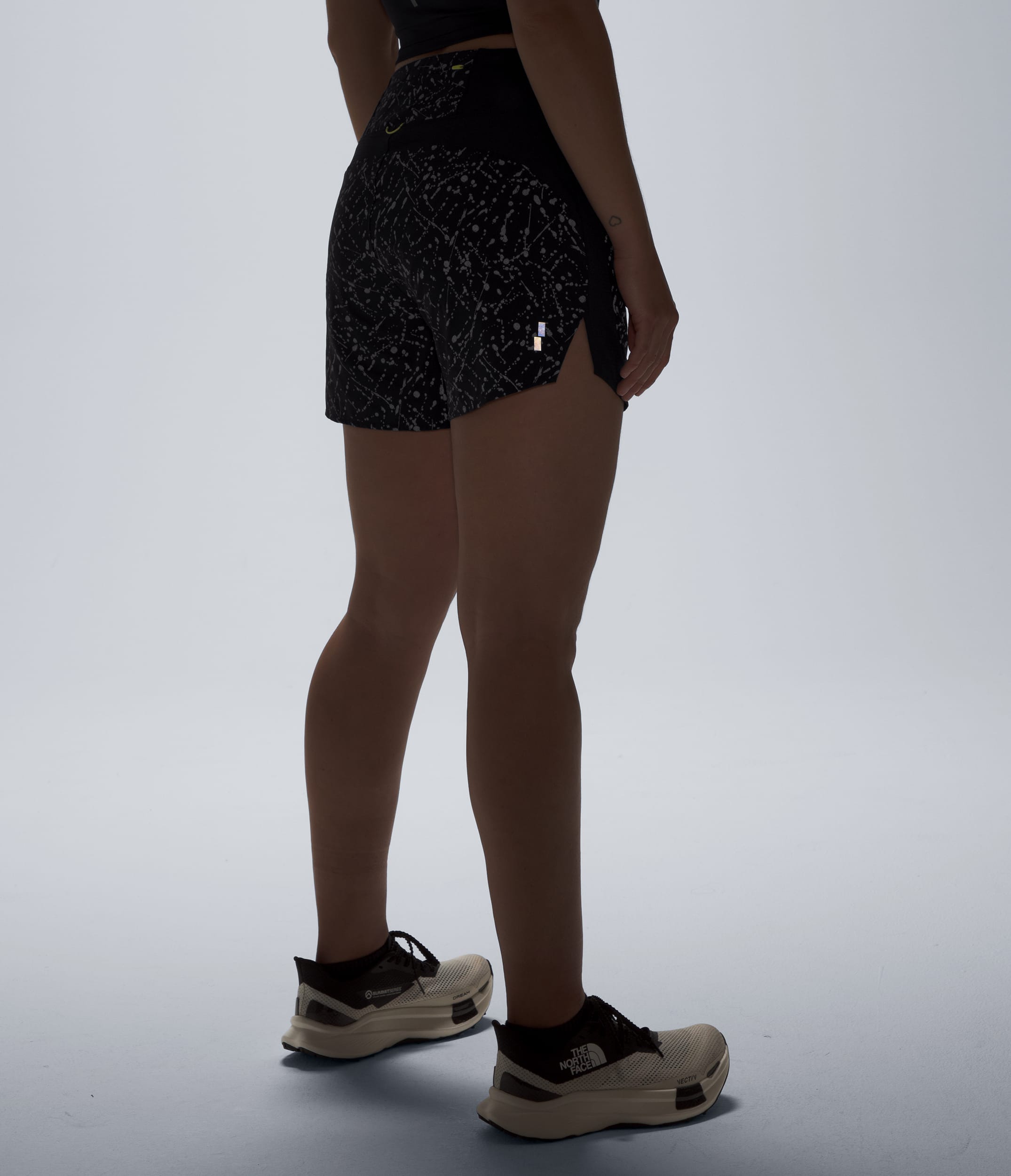 Womens Sunriser 4 Shorts TNF MODELALT3