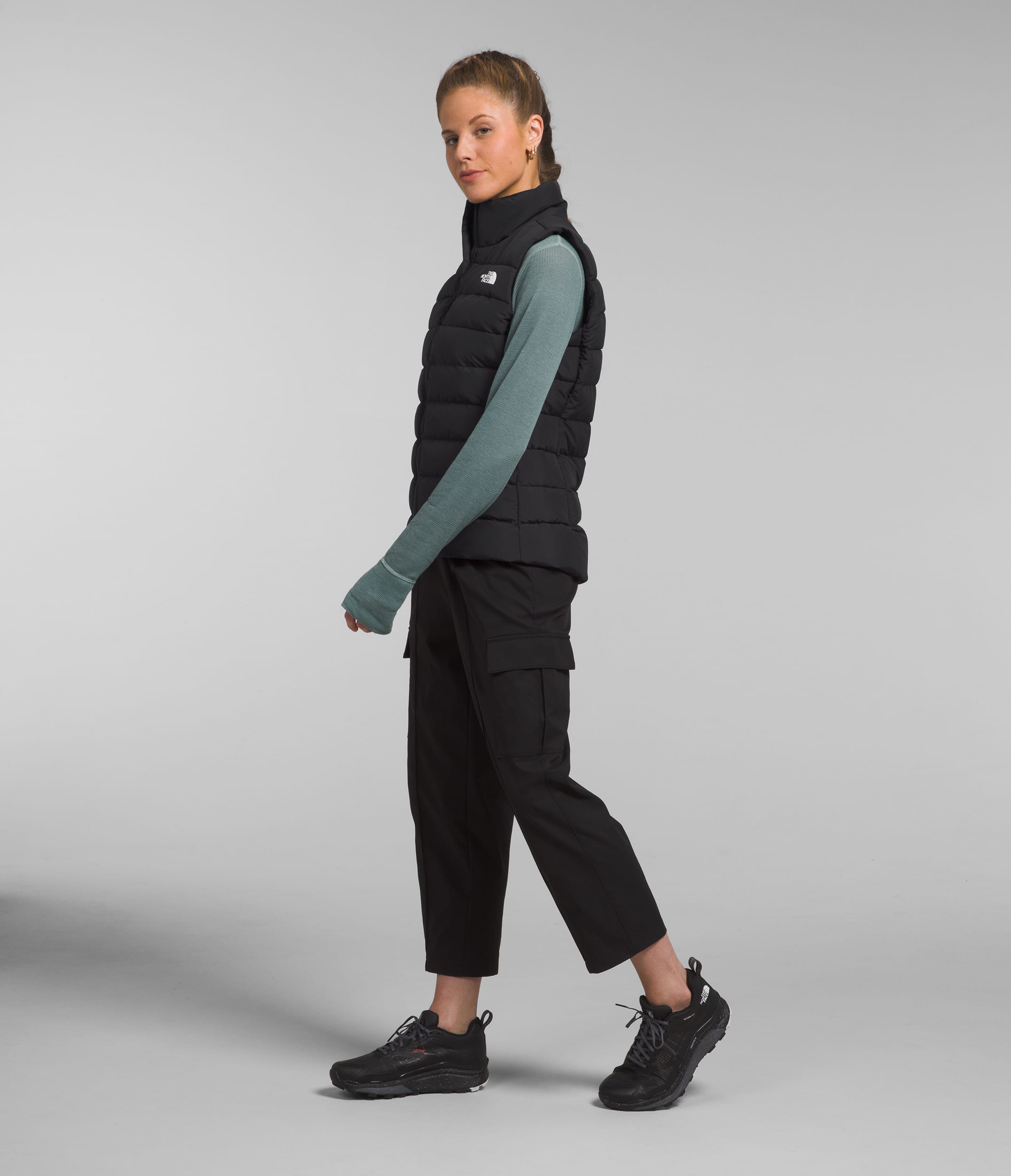 Womens Aconcagua 3 Vest TNF TNF Black MODEL34