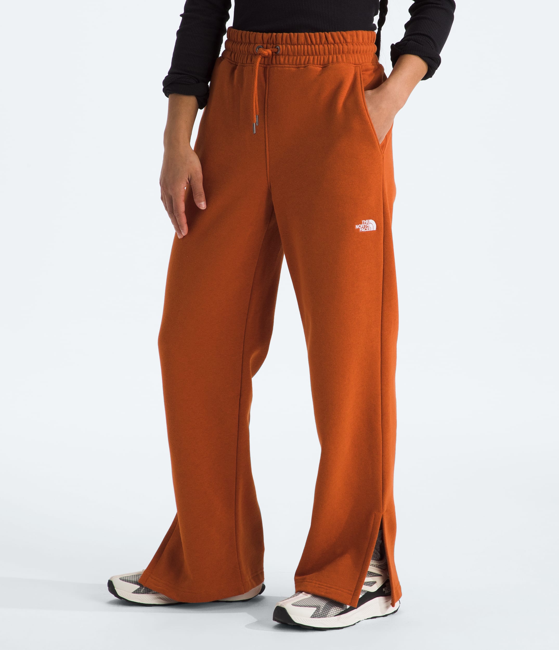 Womens Evolution Pants TNF MODEL34
