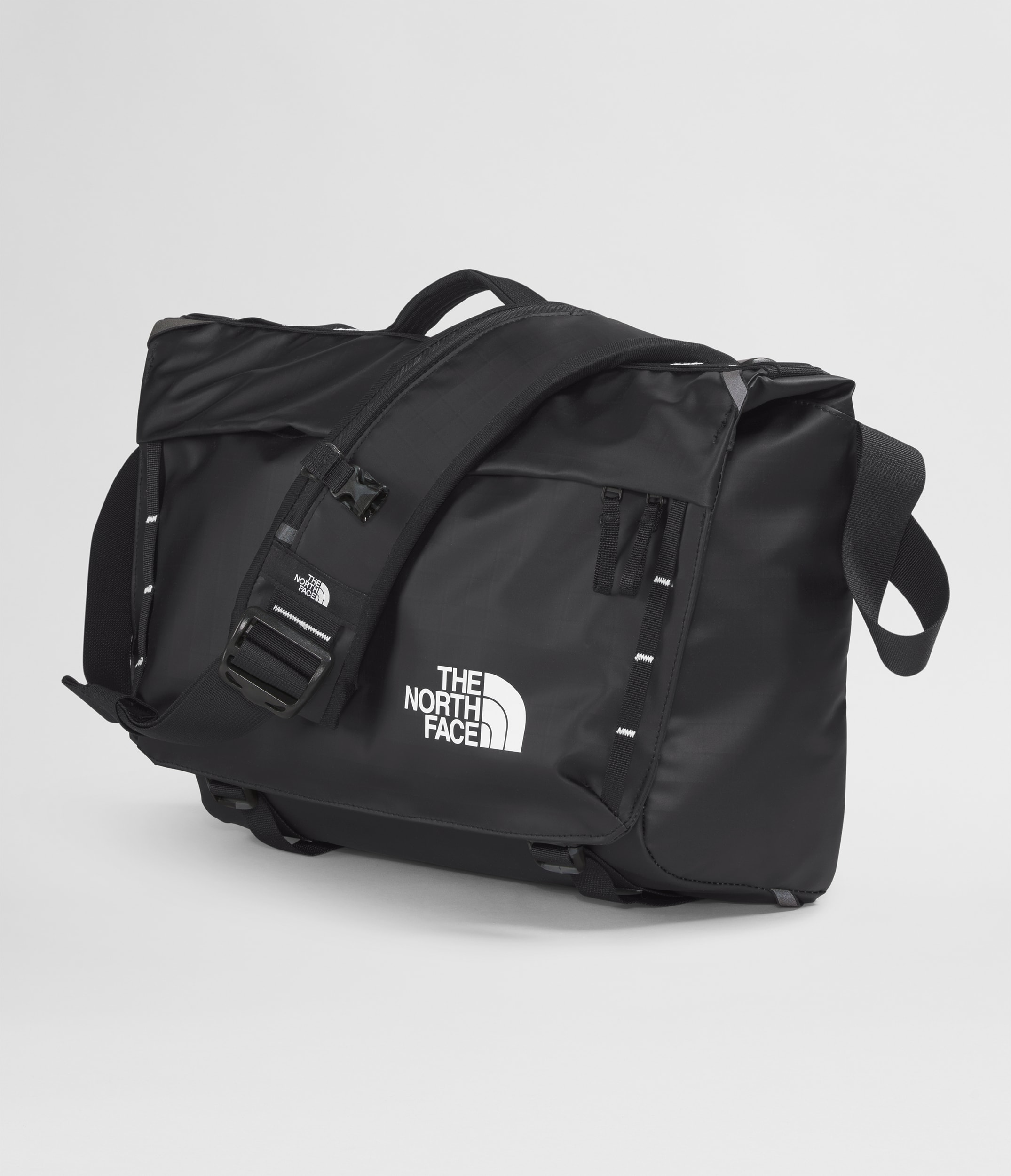 Base Camp Voyager Messenger Bag | The North Face