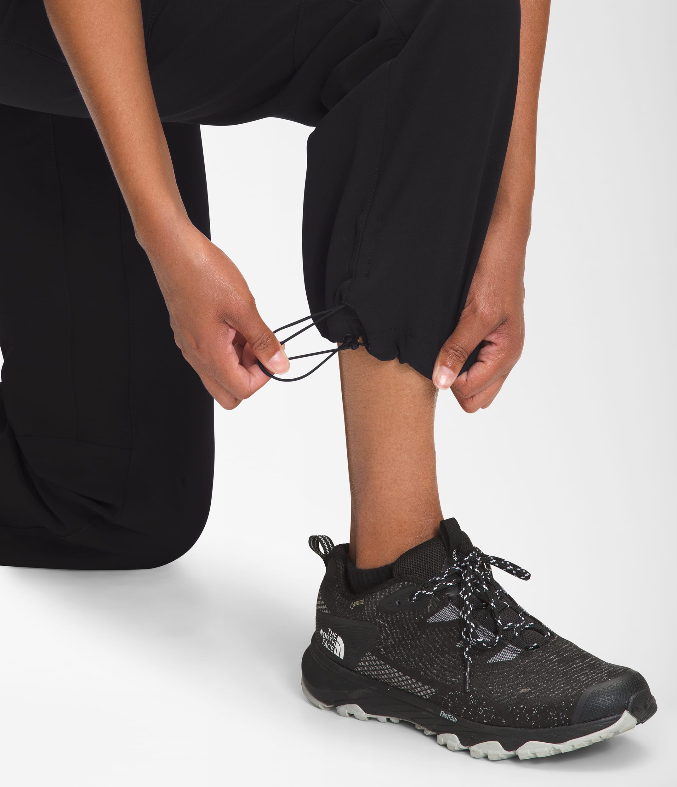 Womens Bridgeway Ankle Pants TNF MODELALT1