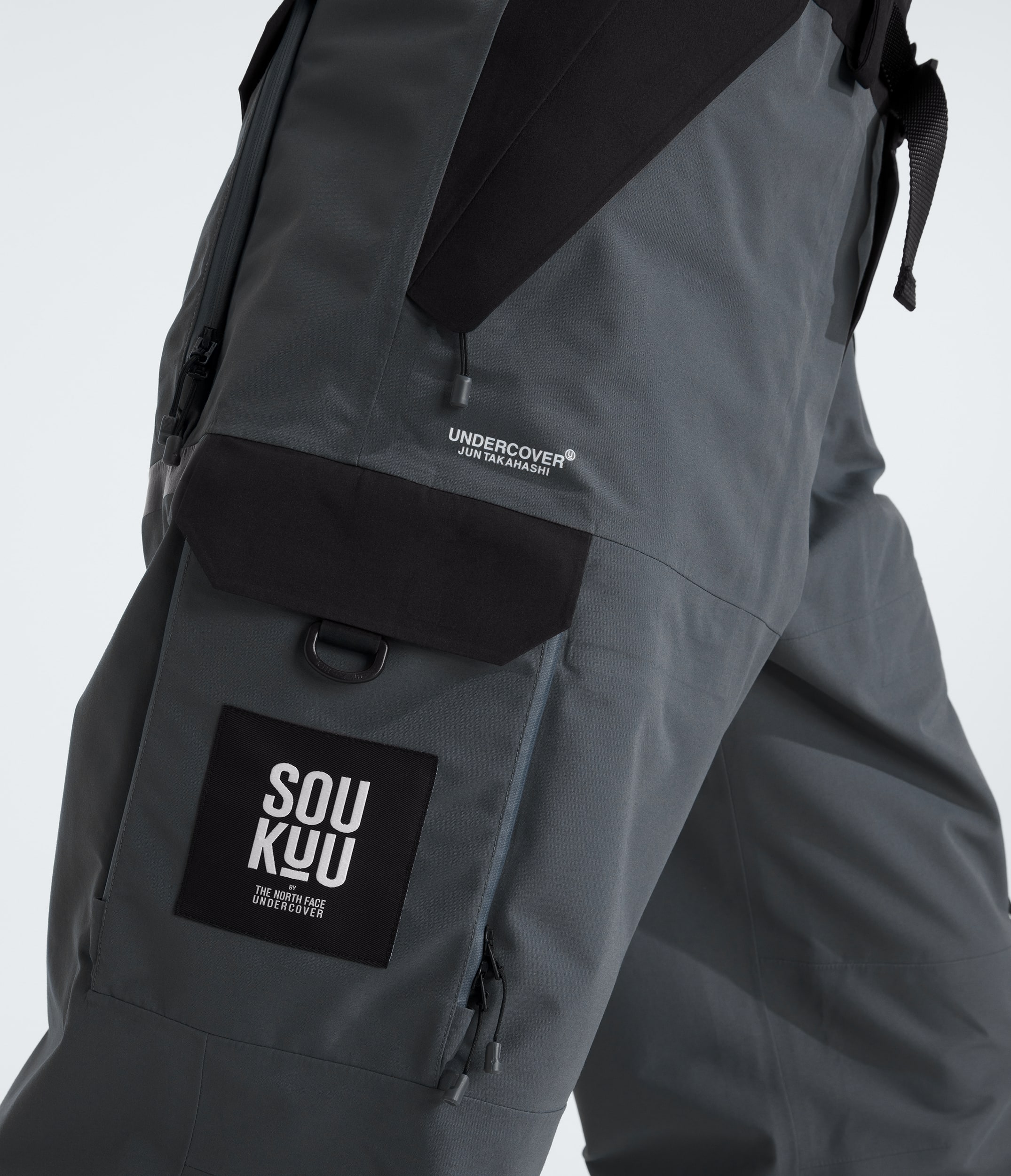 TNF X UNDERCOVER SOUKUU Hike Utility Shell Pants TNF MODELCLOSE1