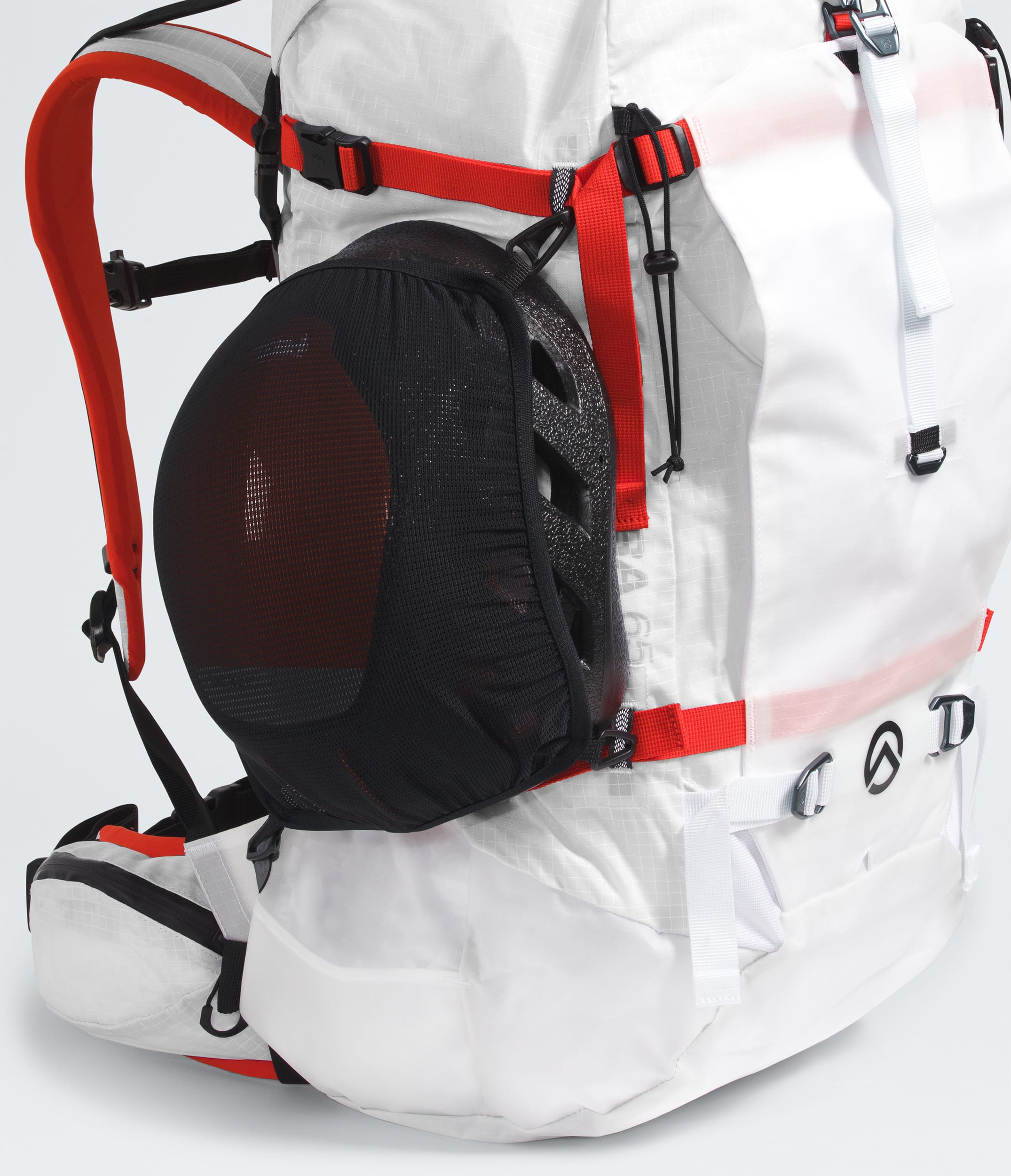 Summit Series Cobra 65 Backpack TNF ALT2