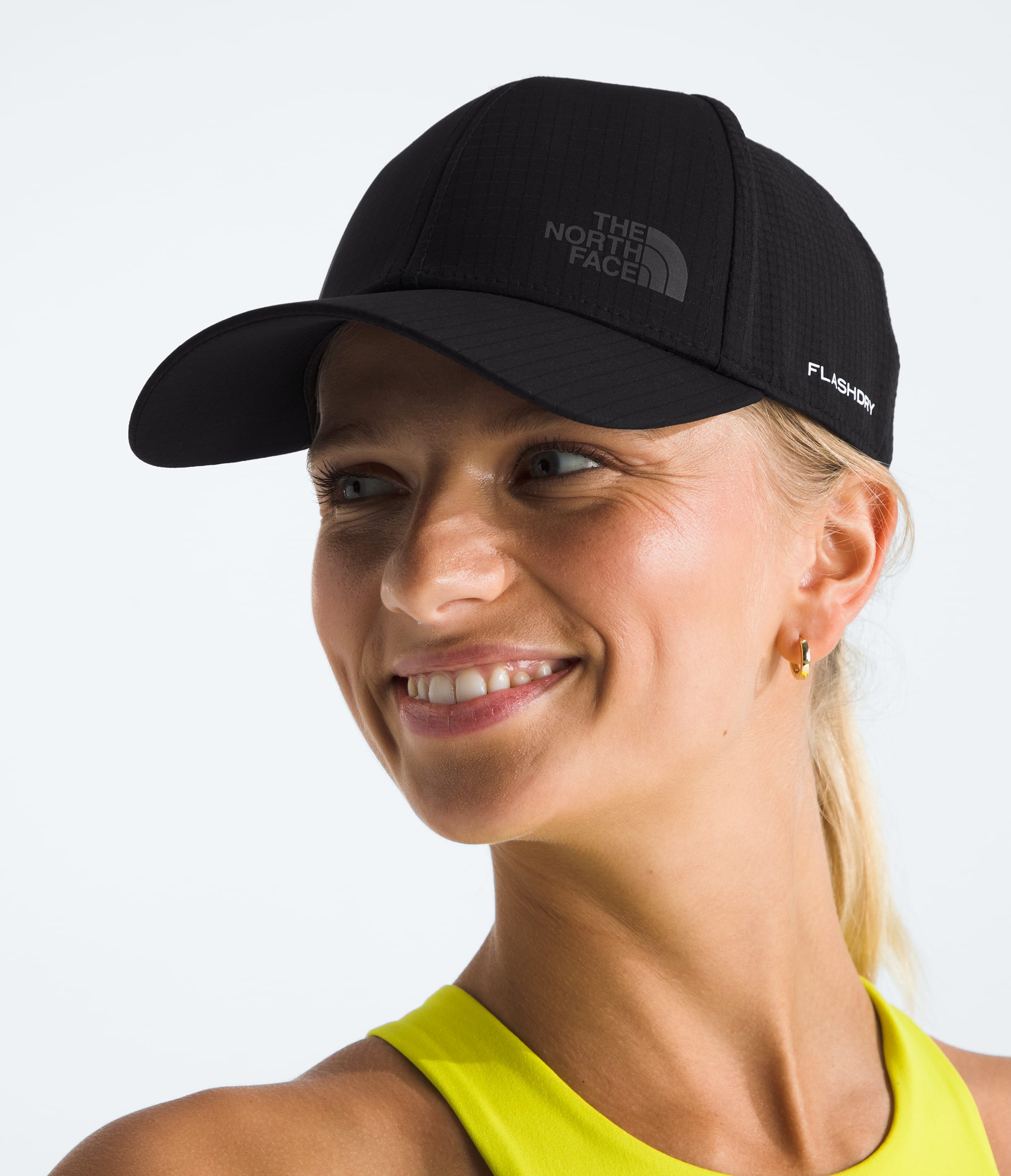 Summer LT Trucker Hat TNF TNF Black MODELBACK