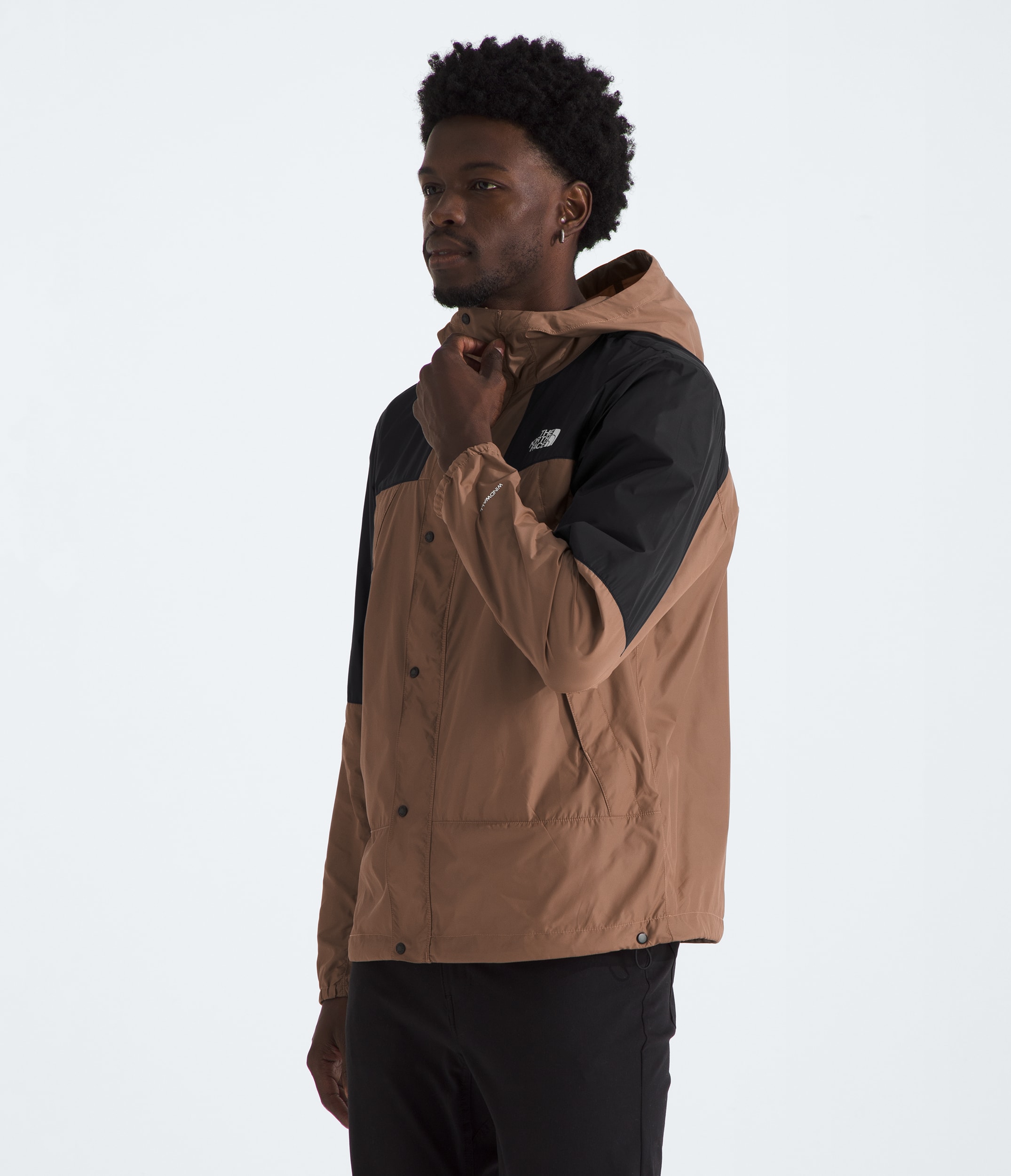 Mens Mountain Wind Jacket TNF MODEL34