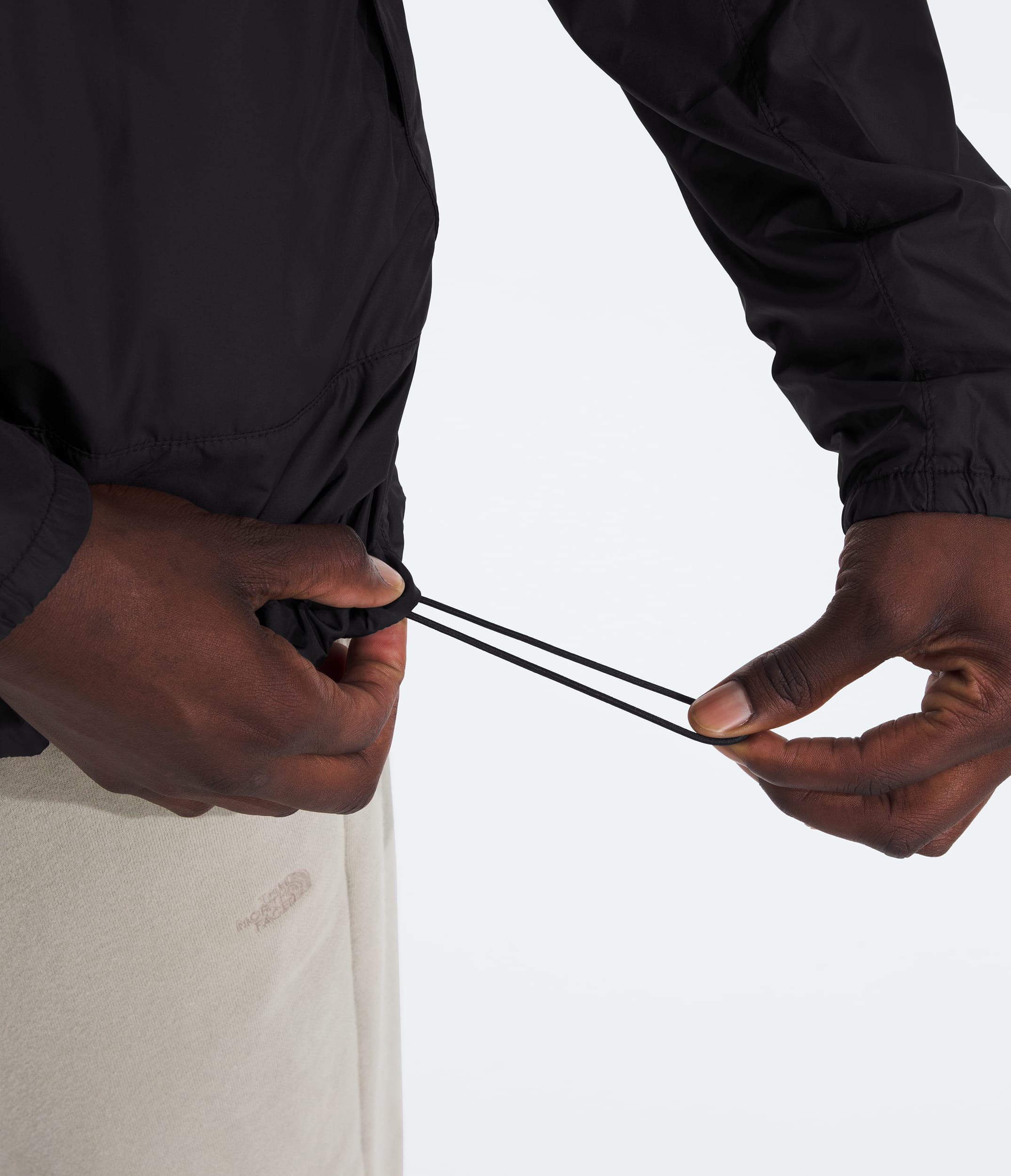 Mens Mountain Wind Jacket TNF ALT1