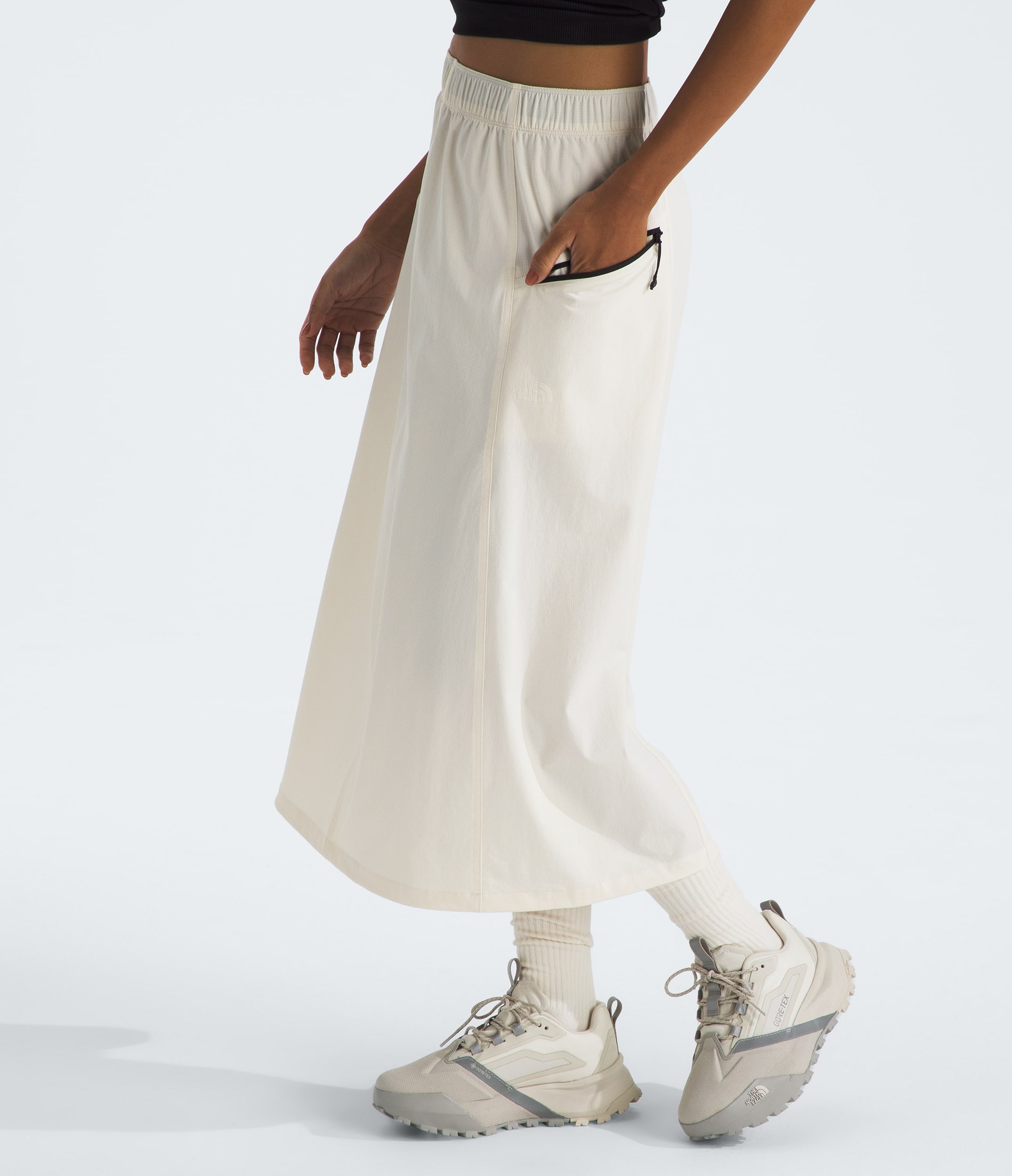 Womens North Dome Wind Skirt TNF MODEL34