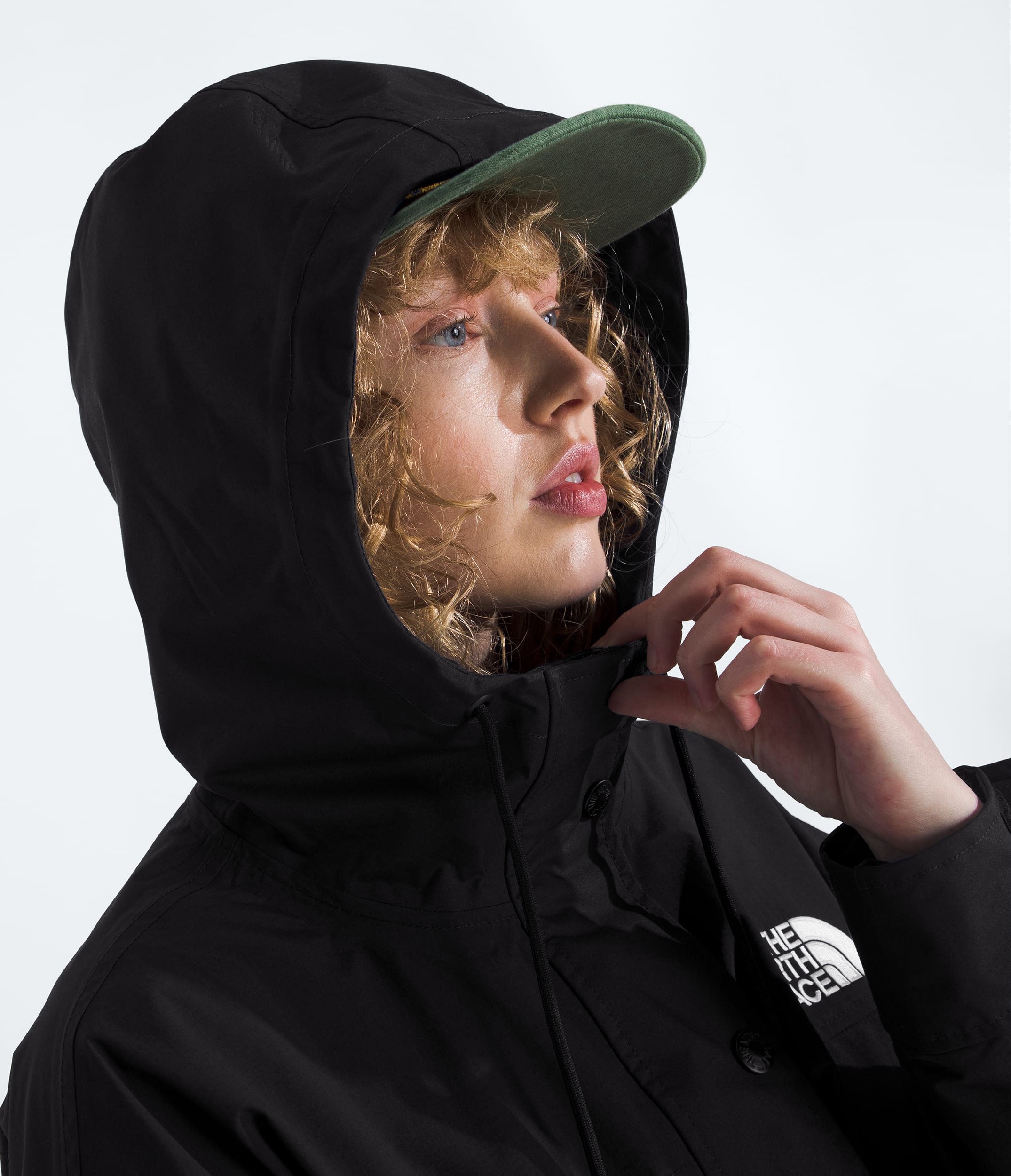 Womens Reign On Jacket TNF MODELHOOD2