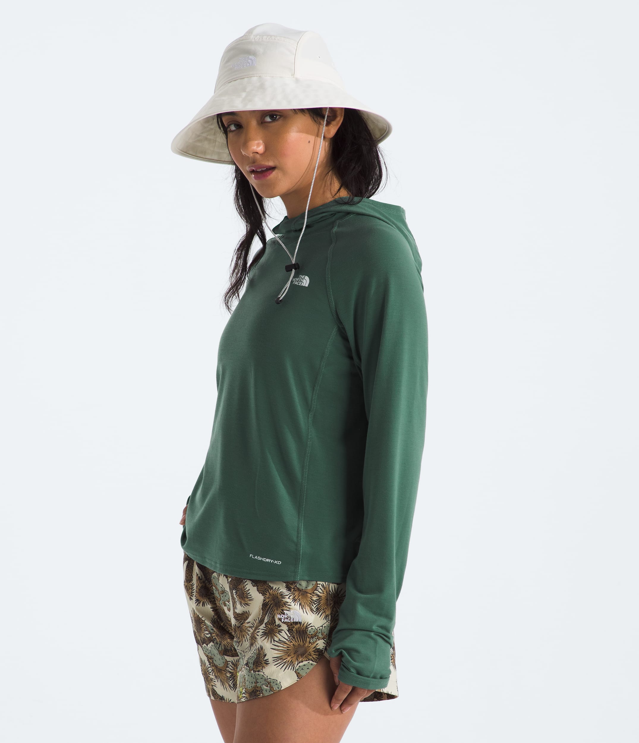 Womens Adventure Sun Hoodie TNF MODEL34