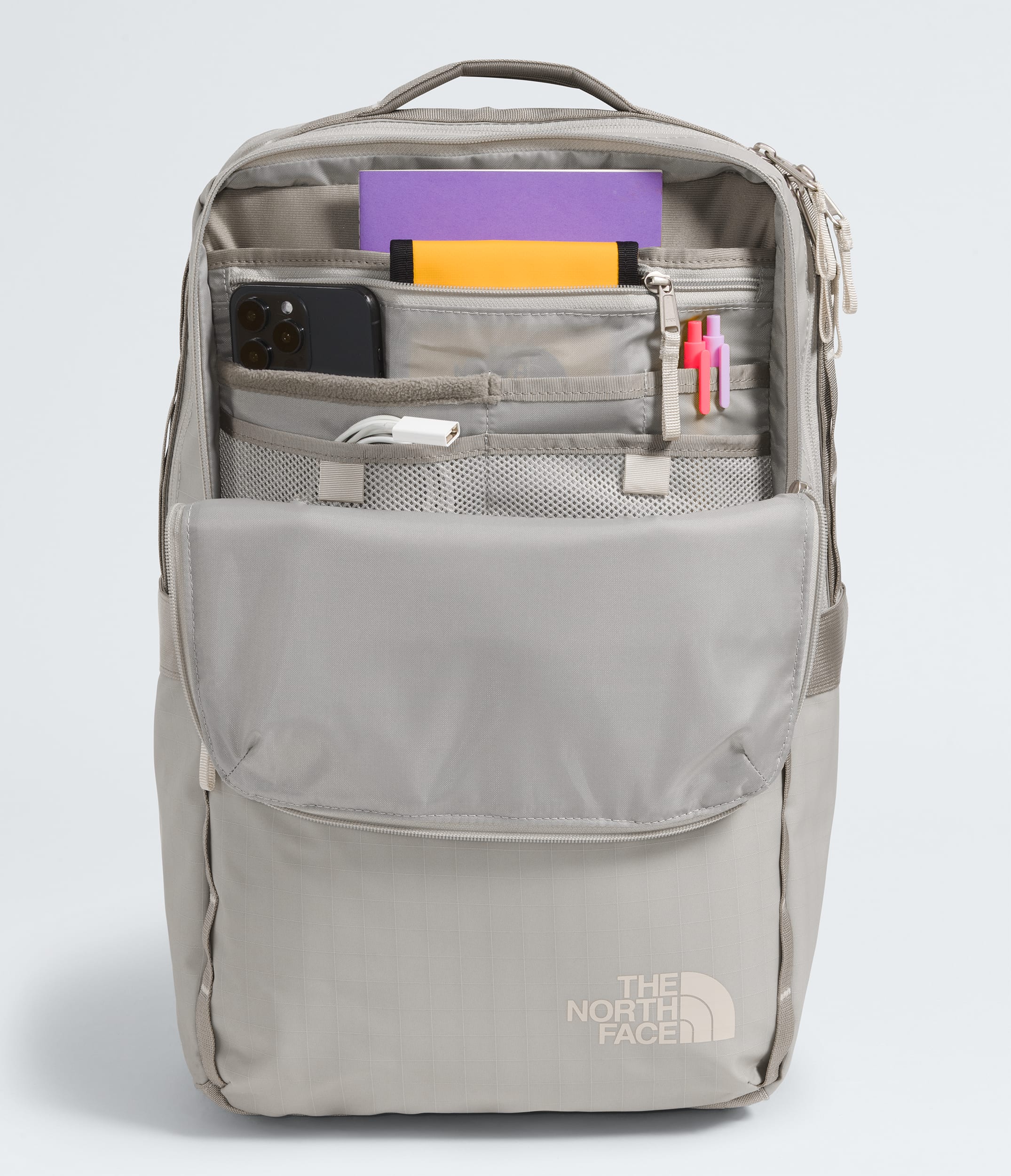 THE NORTH FACE ベースキャンプ ボイジャー デイパック 26 L Base Camp™ Voyager Daypack - 26L | The North Face Canada
