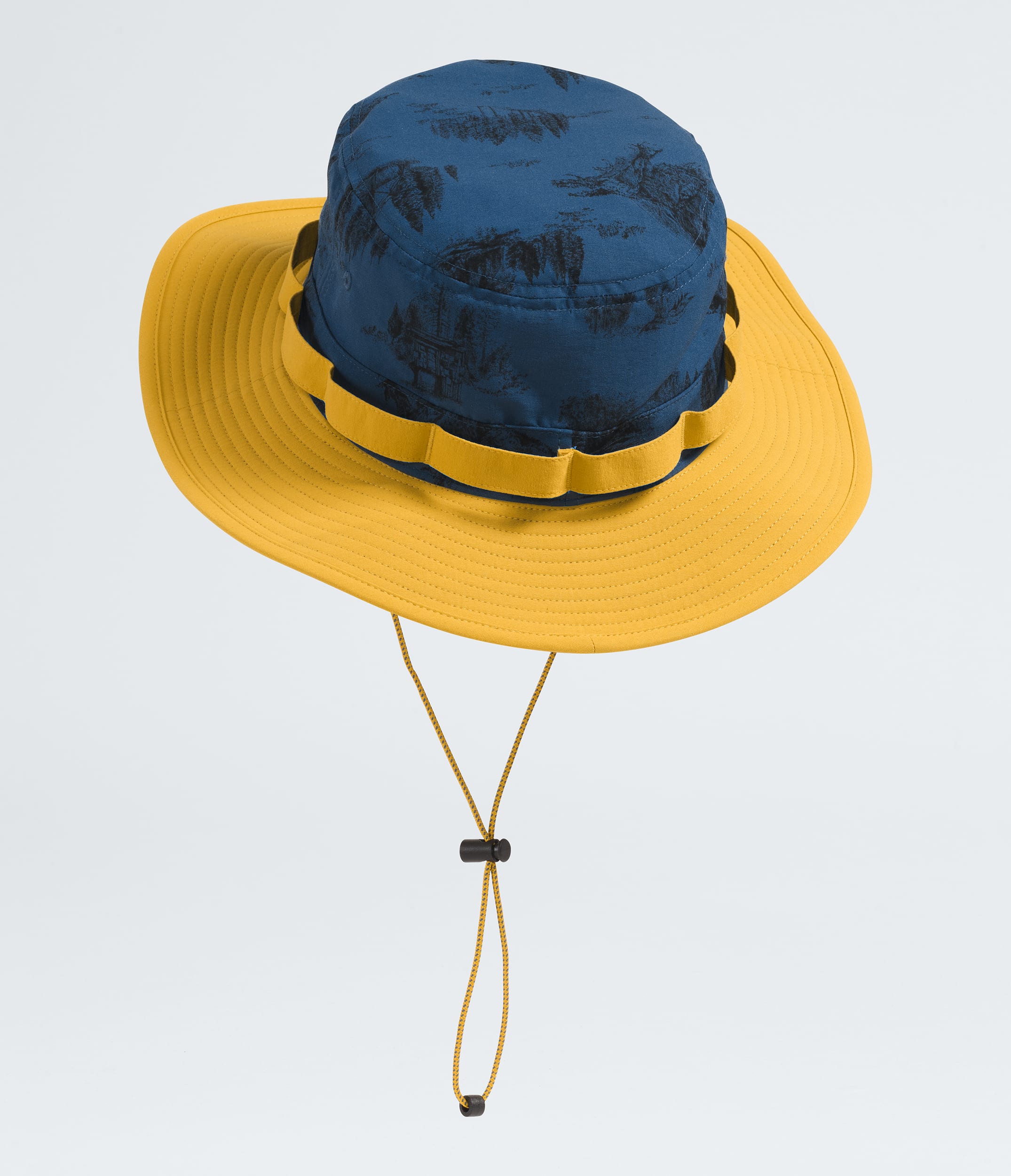 Class V Brimmer TNF BACK