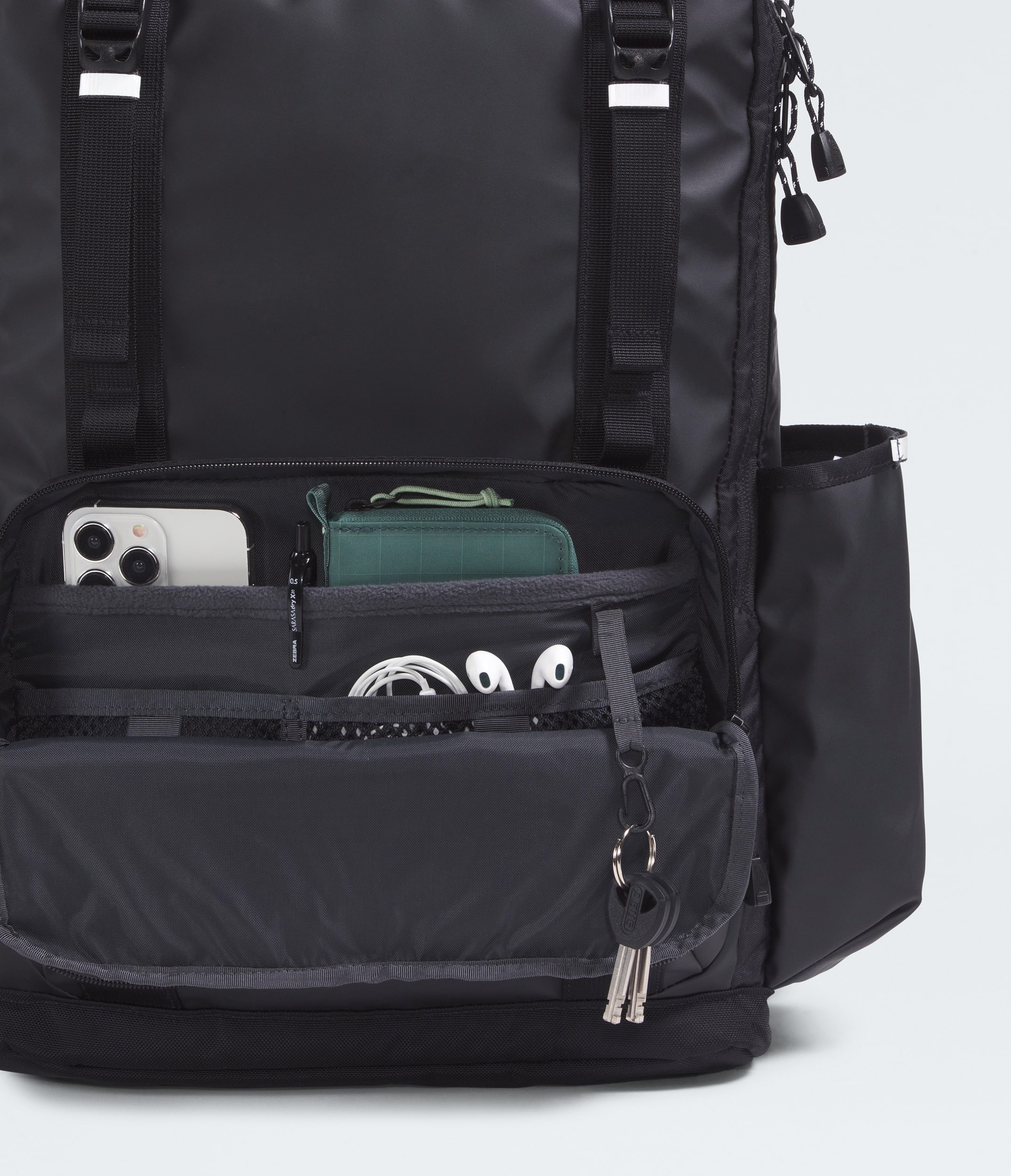 Base Camp Daypack TNF TNF BlackAsphalt GreySmoked Pearl ALT1