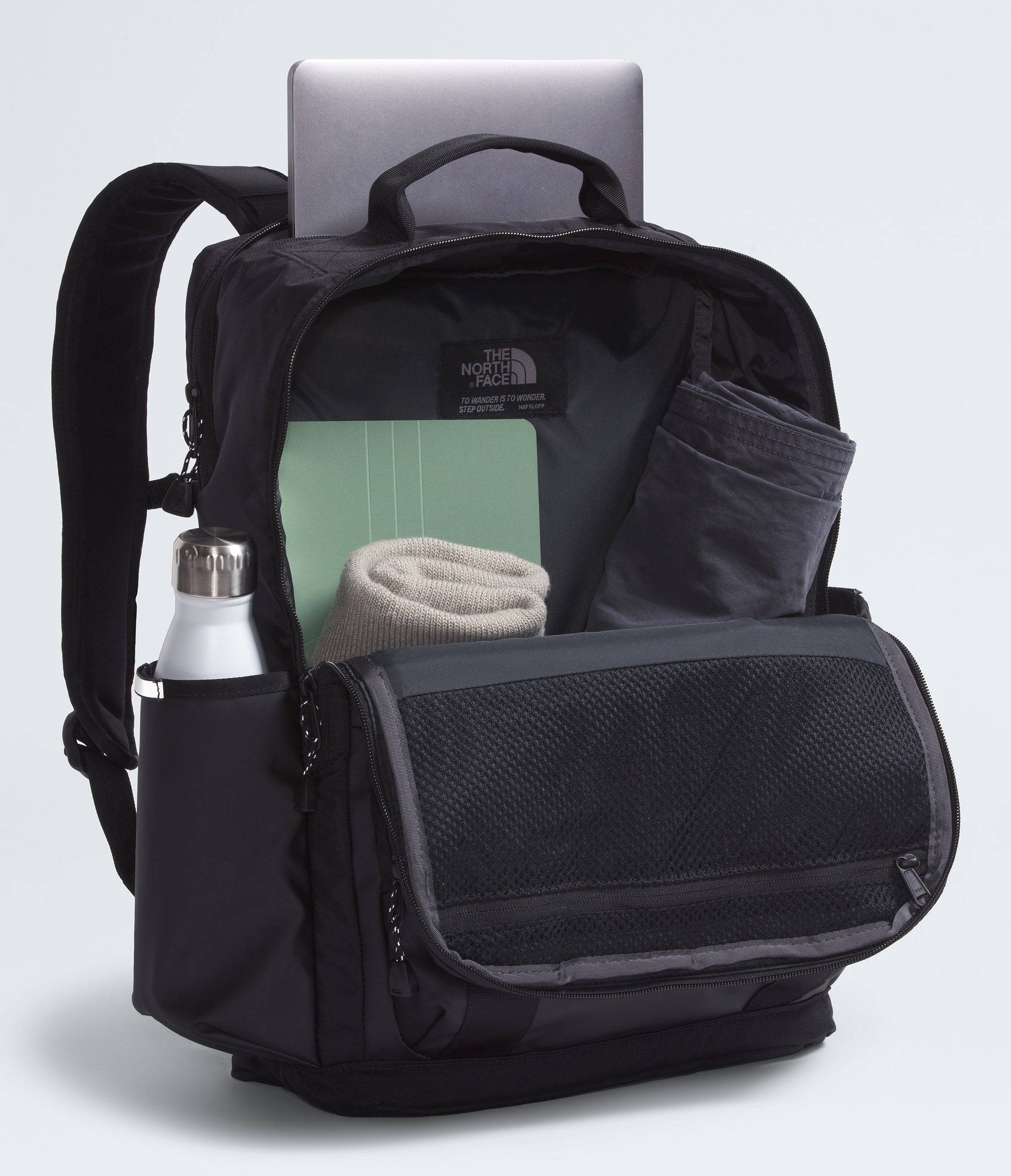 Base Camp Daypack TNF TNF BlackAsphalt GreySmoked Pearl INT